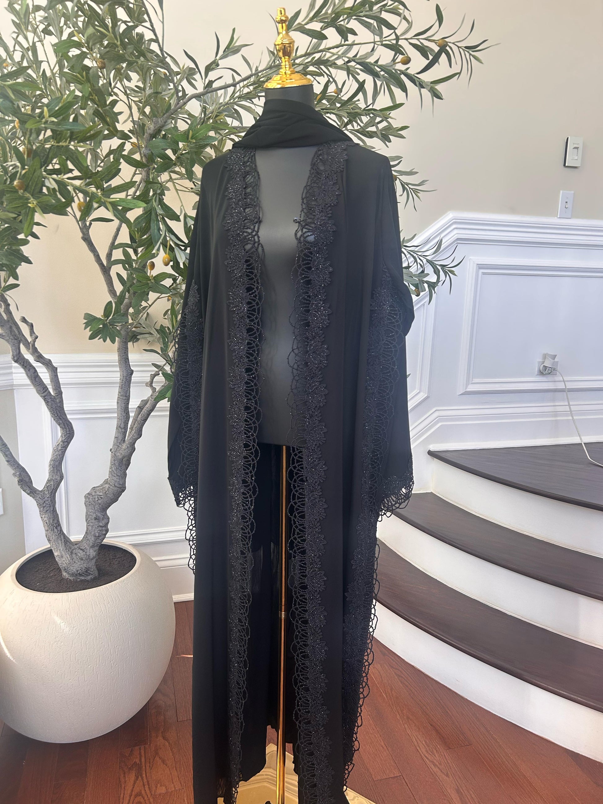 Black Elegance Charm Design Beaded Abaya