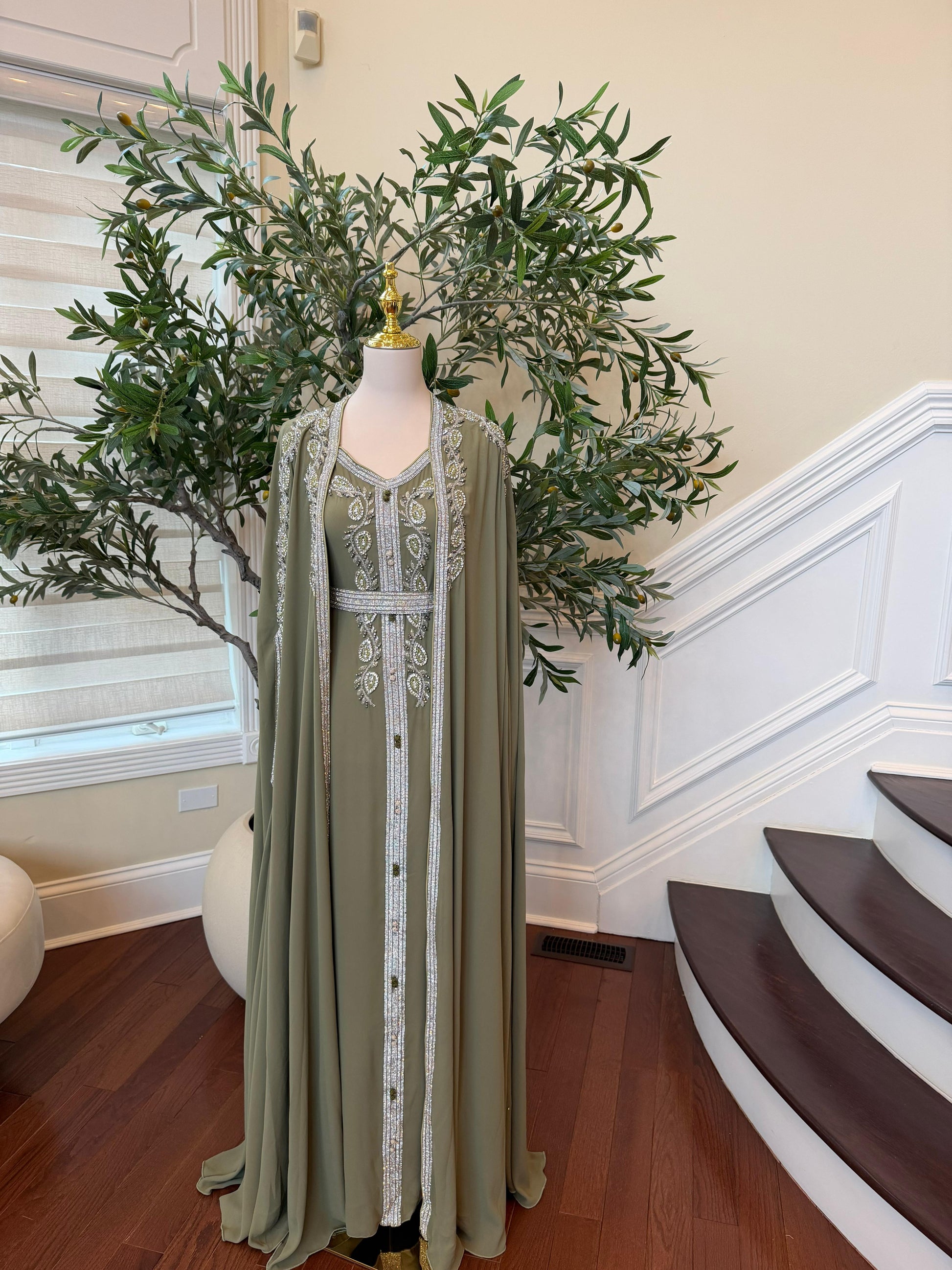 Olive Majesty Beaded Kuftan