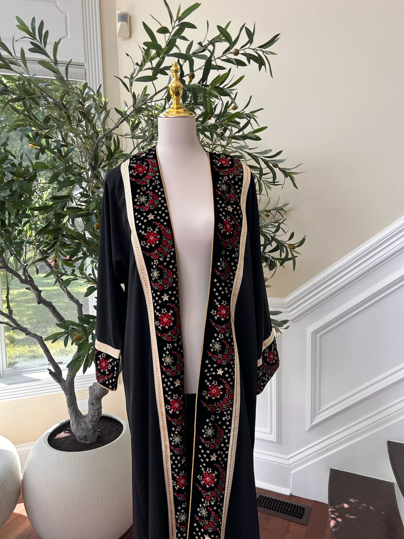 Black Detail Essence Cardigan Abaya