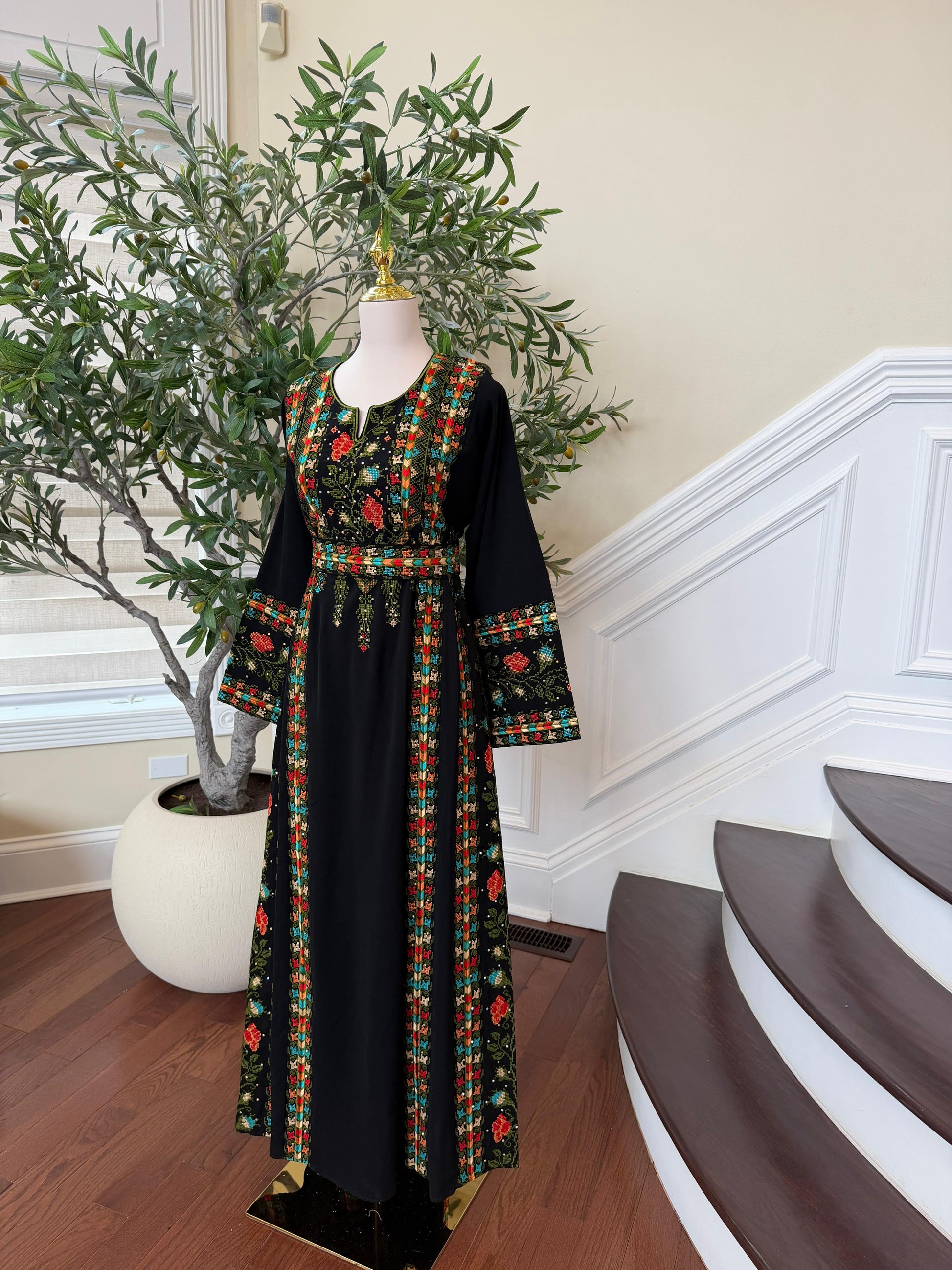 Black Embroidery Tatreez Heritage Thobe