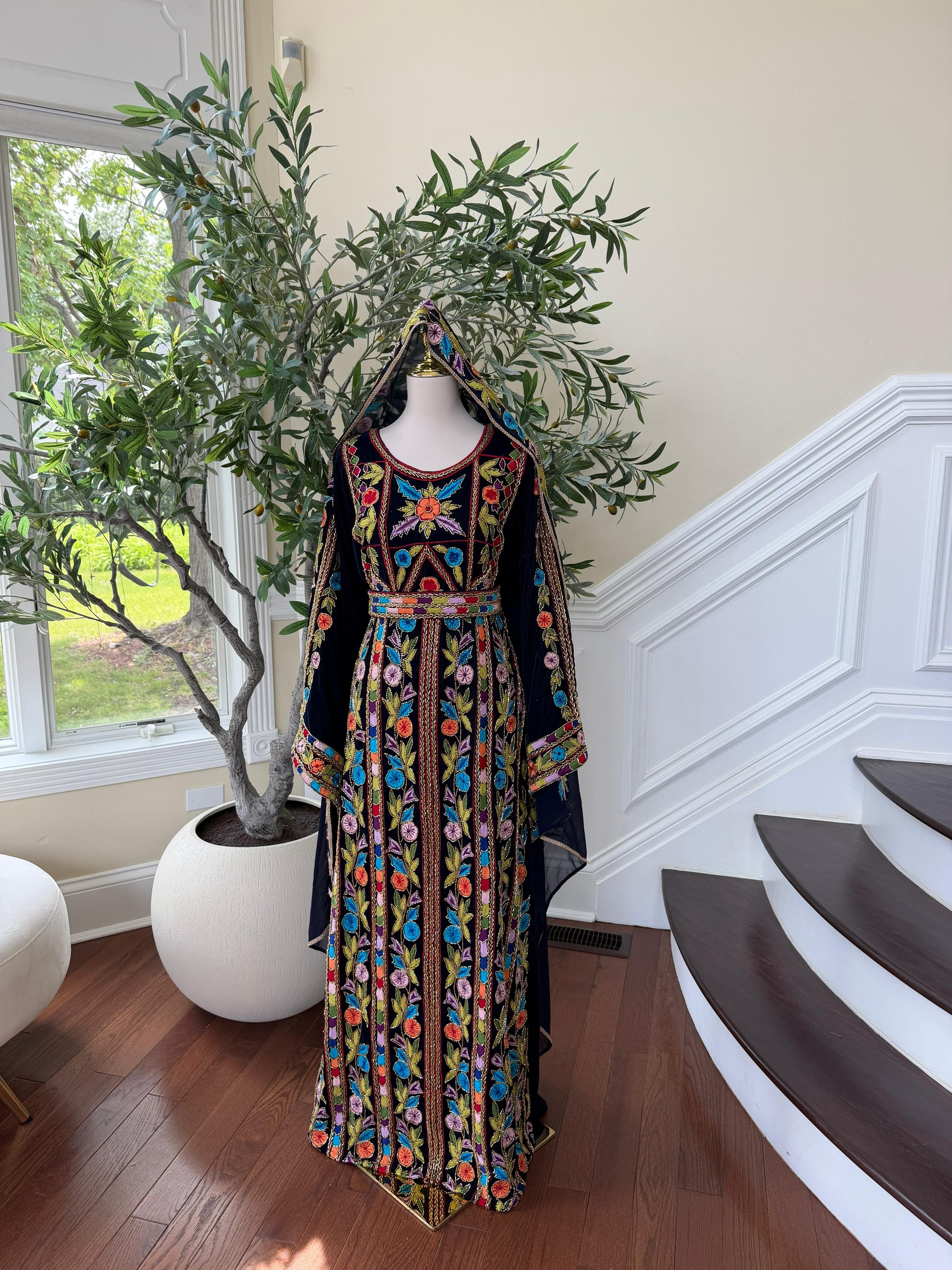 Black Beaded Stone Embroidered Thobe