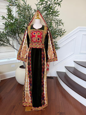 Velvet Green Embroidery Tatreez Thobe