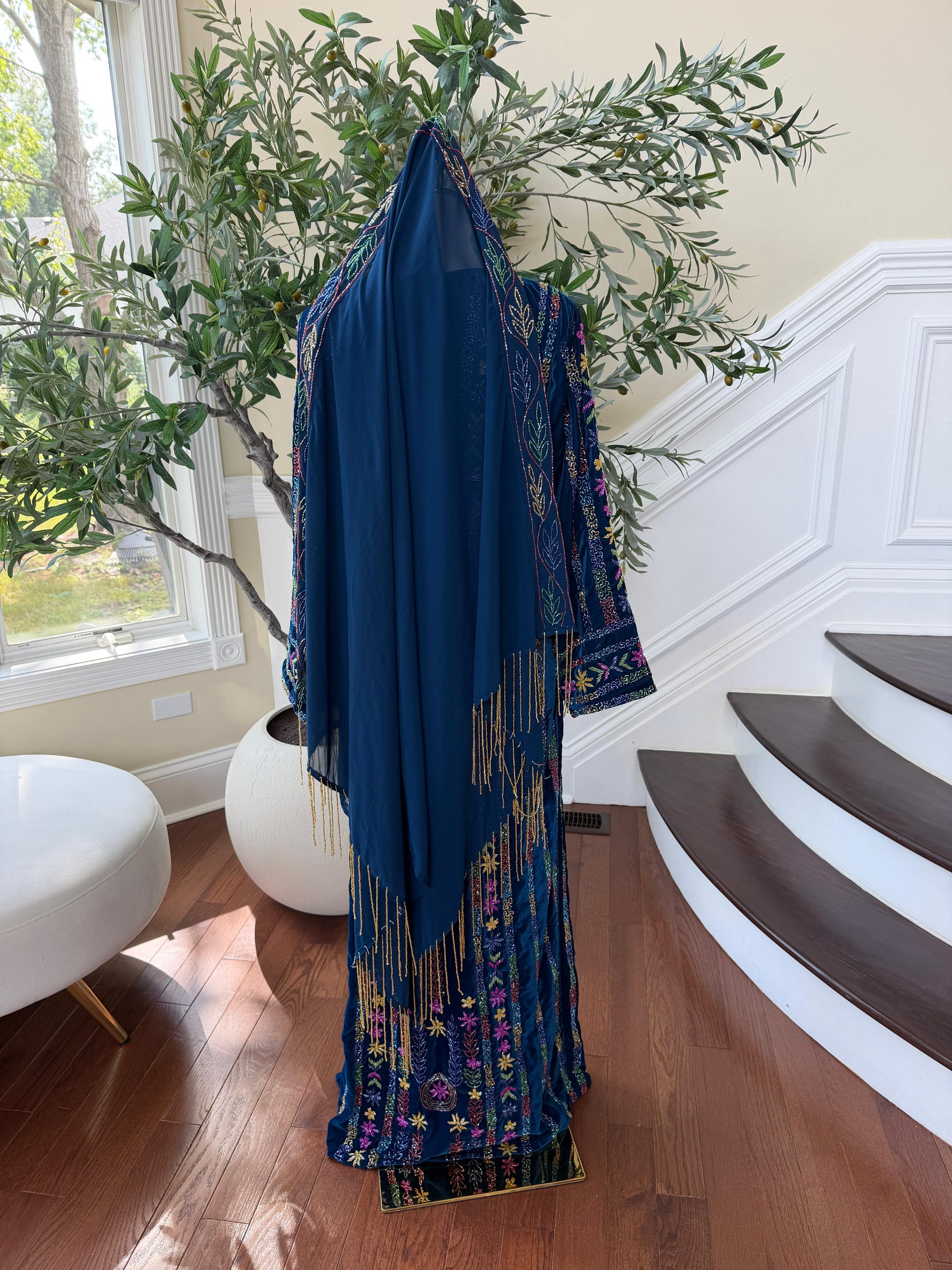 Blue Charm Beaded Stone Elegance Thobe