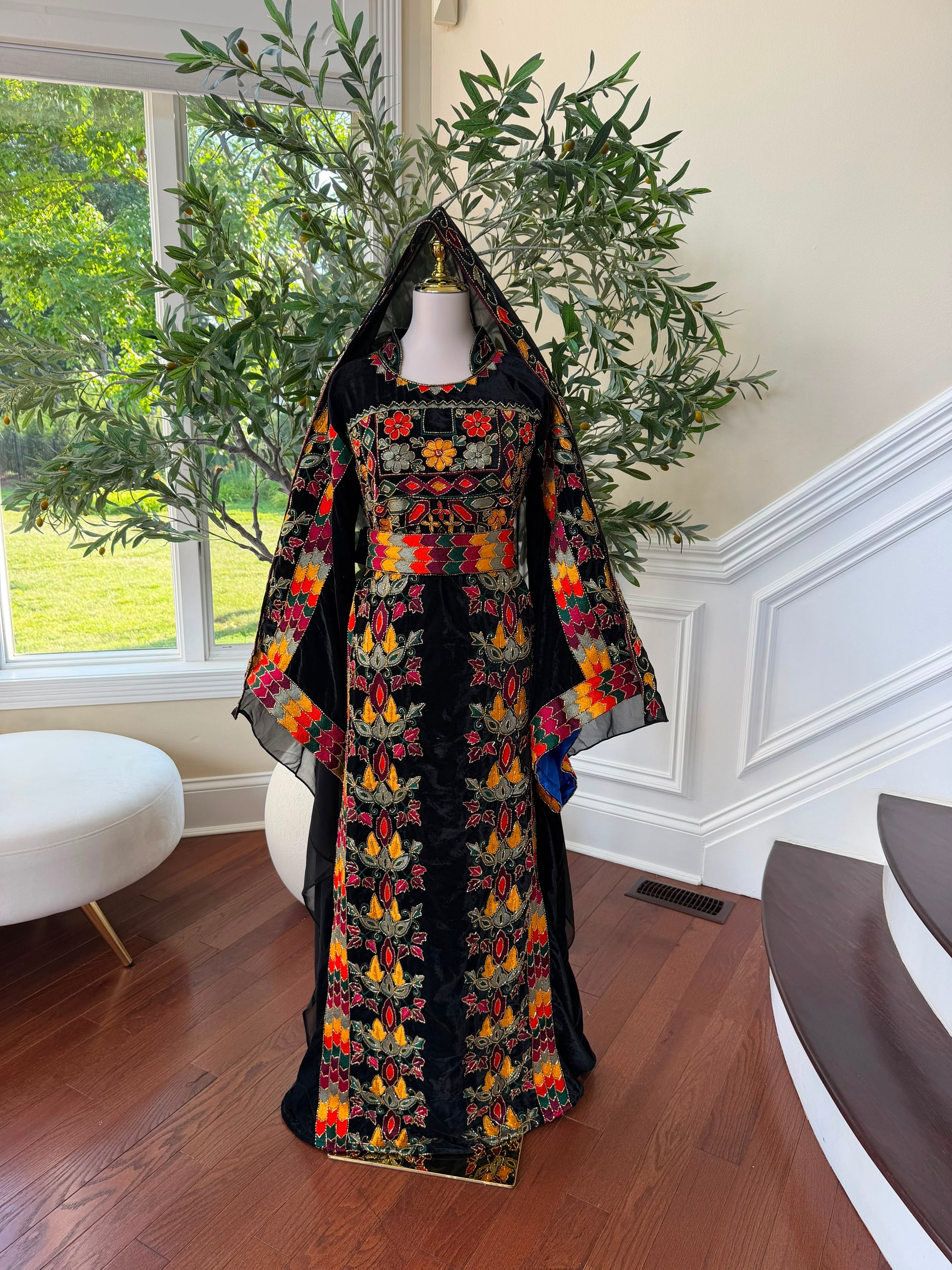 Black Beaded Stone Elegance Thobe