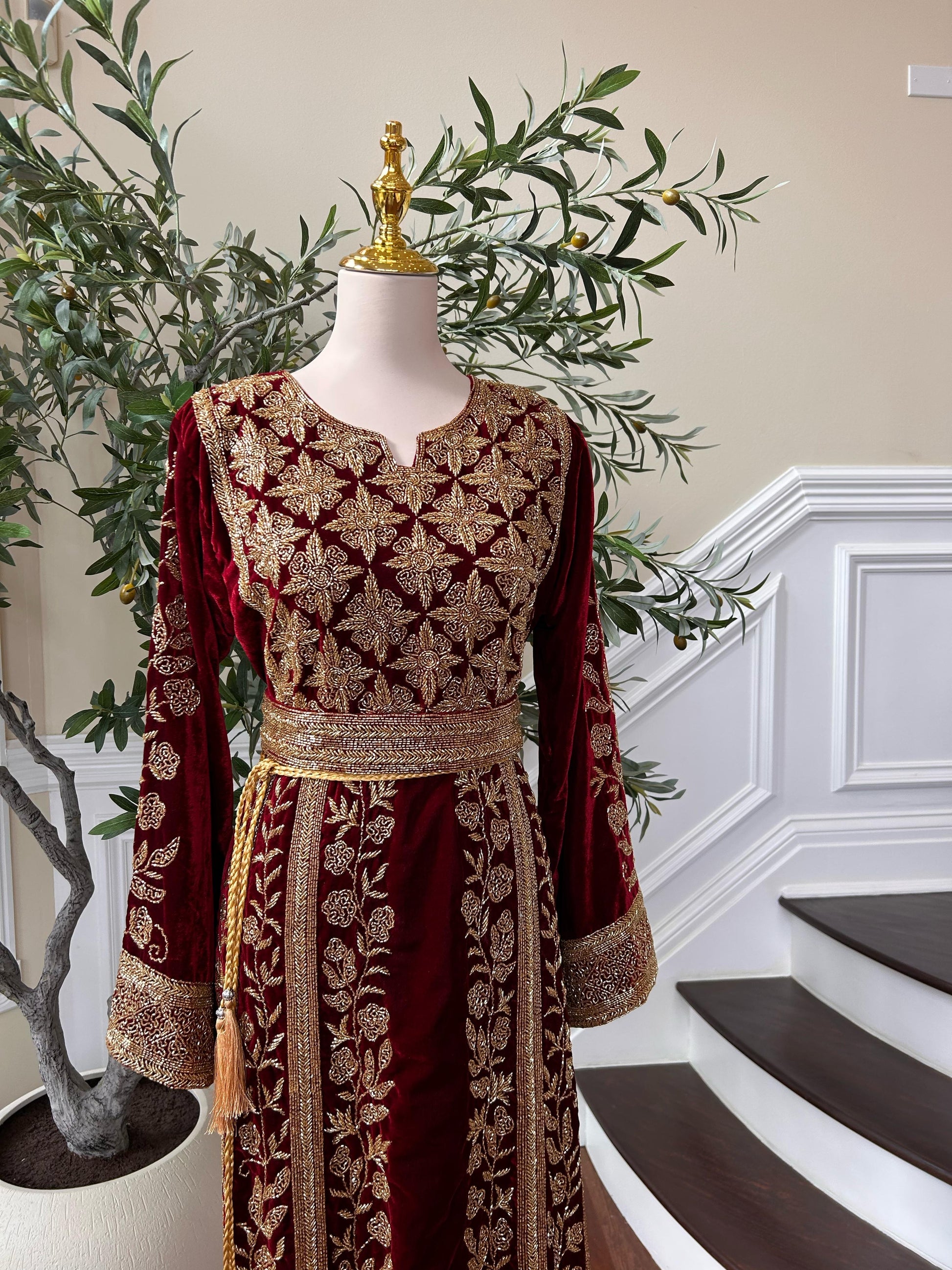 Golden Red Beaded Stone Thobe