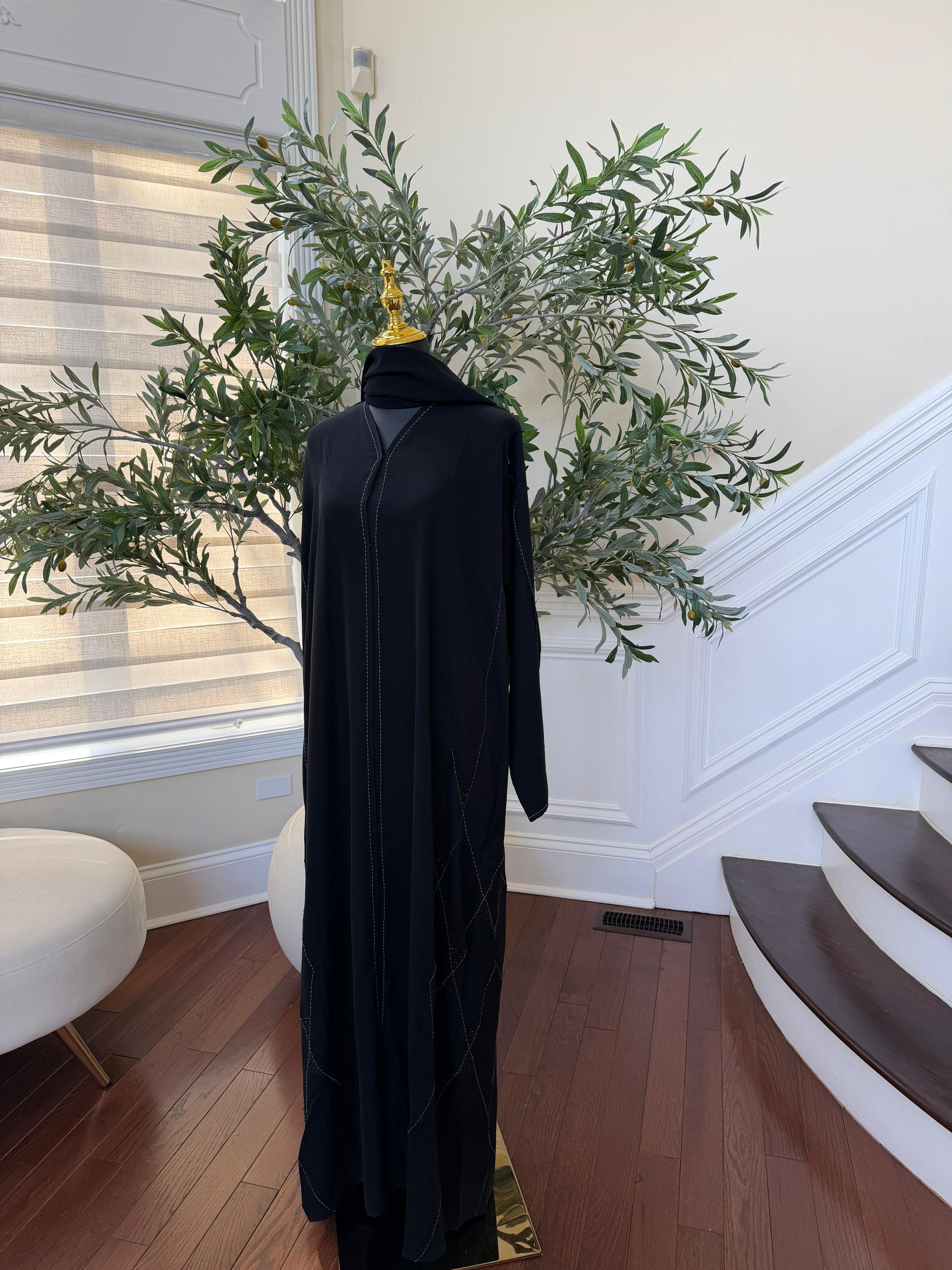 Shadow Crescent Black Abaya