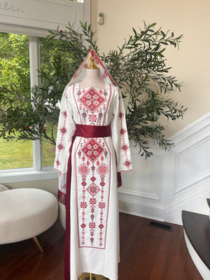 Red Tatreez Elegance White Thobe