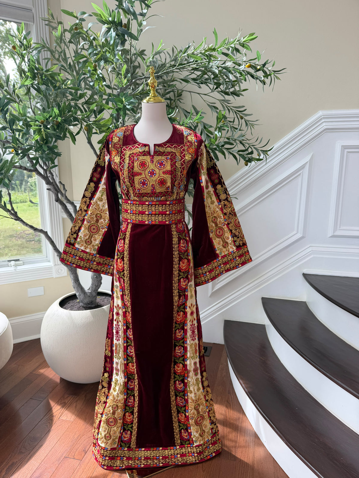 Burgundy Embroidery Tatreez Velvet Thobe
