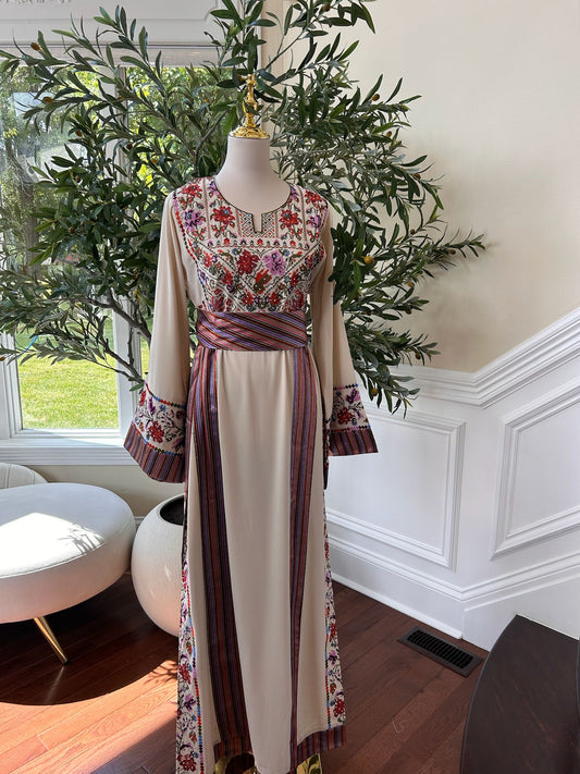 Cream Floral Embroidery Tatreez Thobe