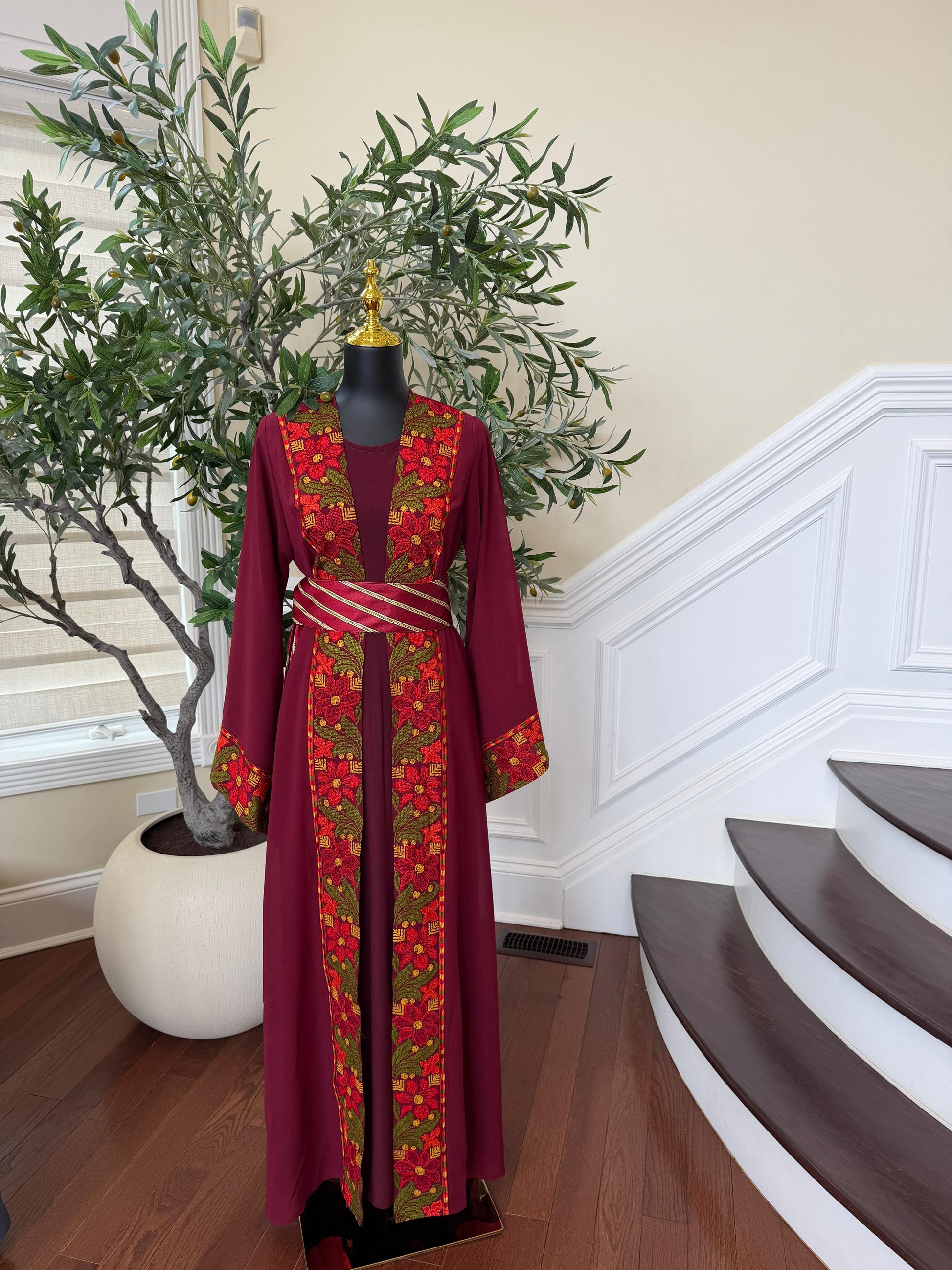Red Embroidery Floral Tatreez Thobe