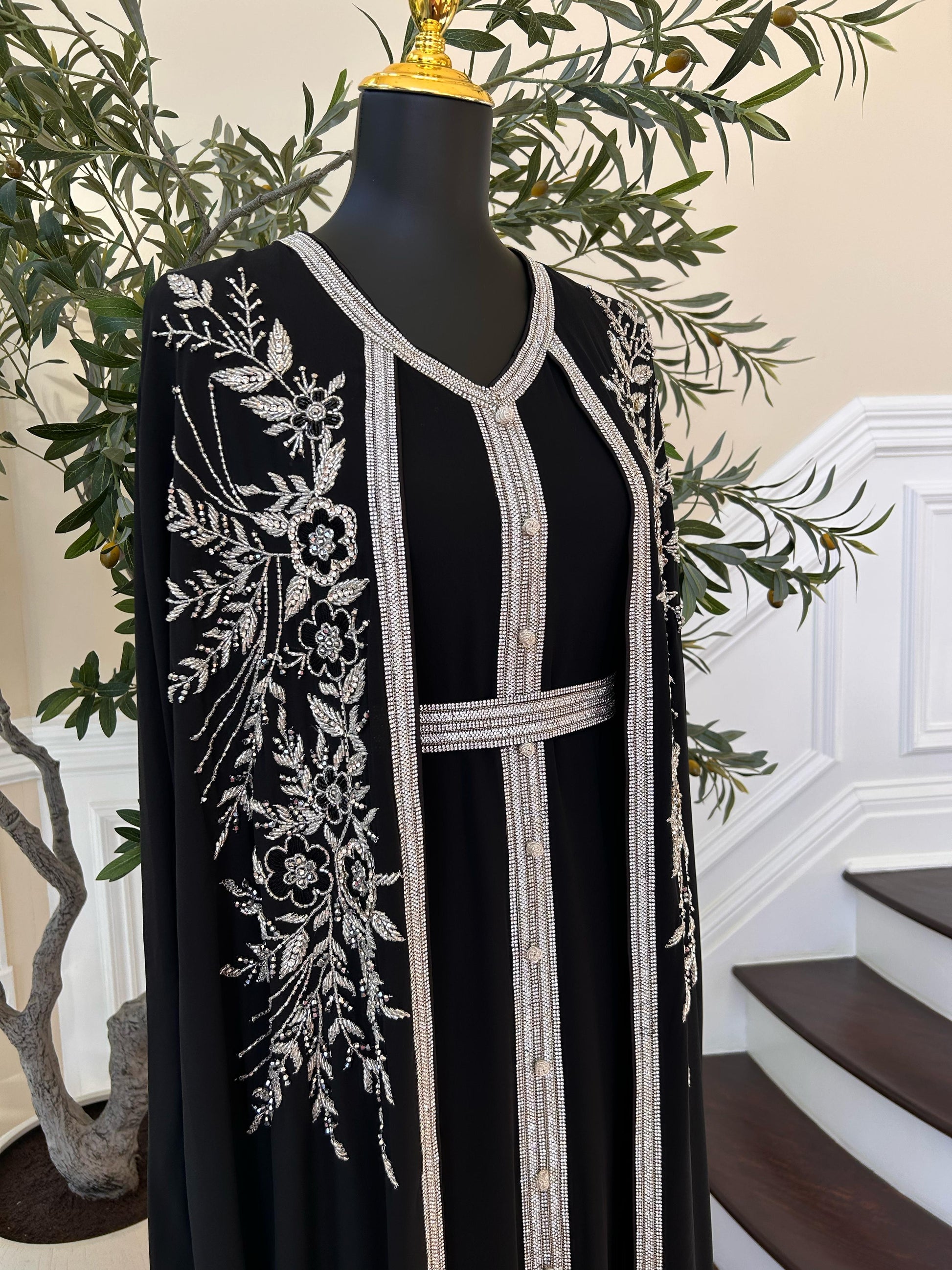 Black Floral Design Elegance Kuftan