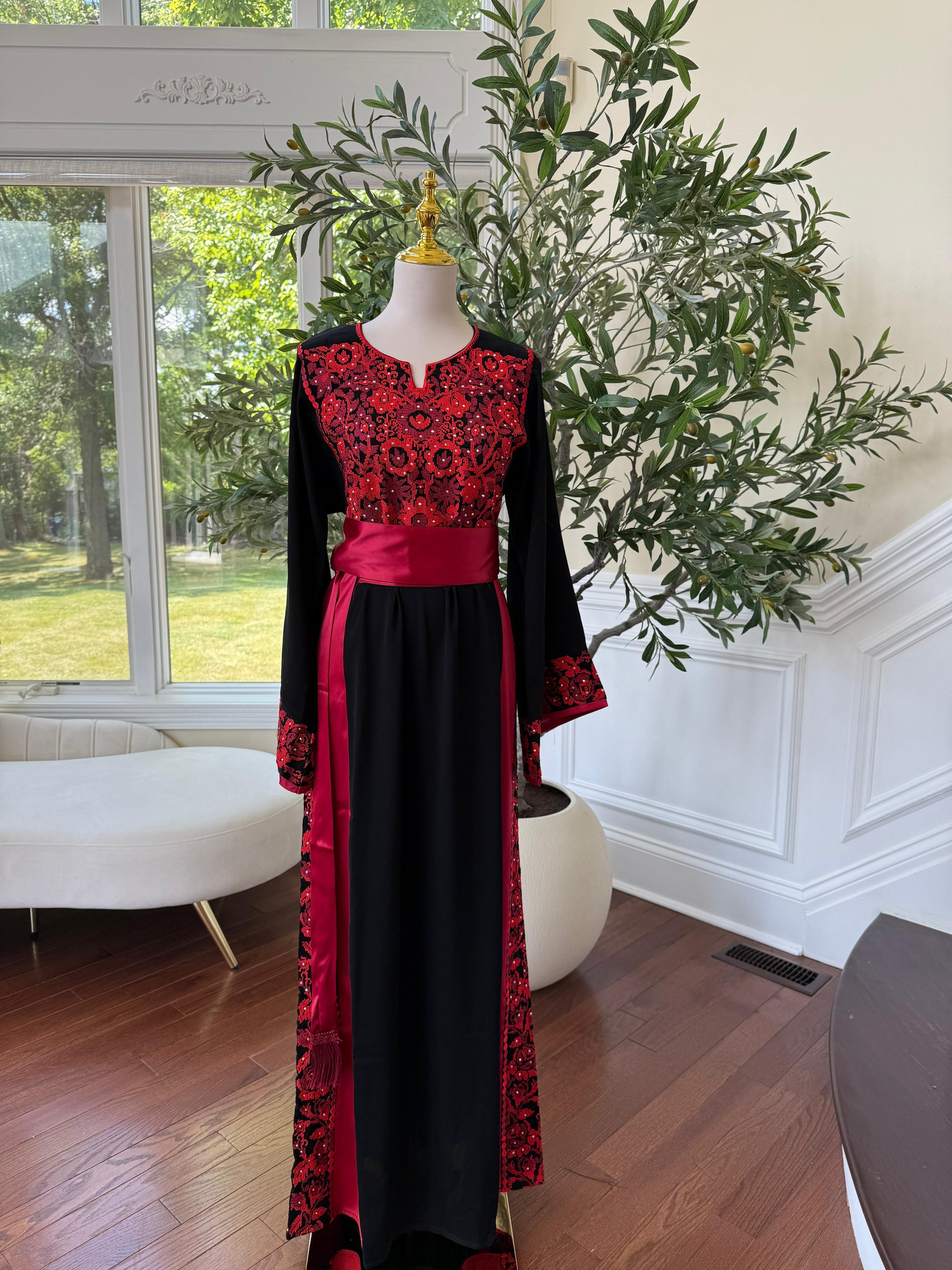 Red Tatreez Embroidery Thobe