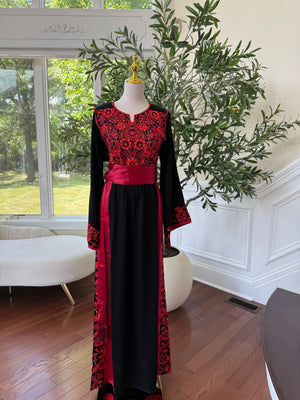 Red Tatreez Embroidery Thobe