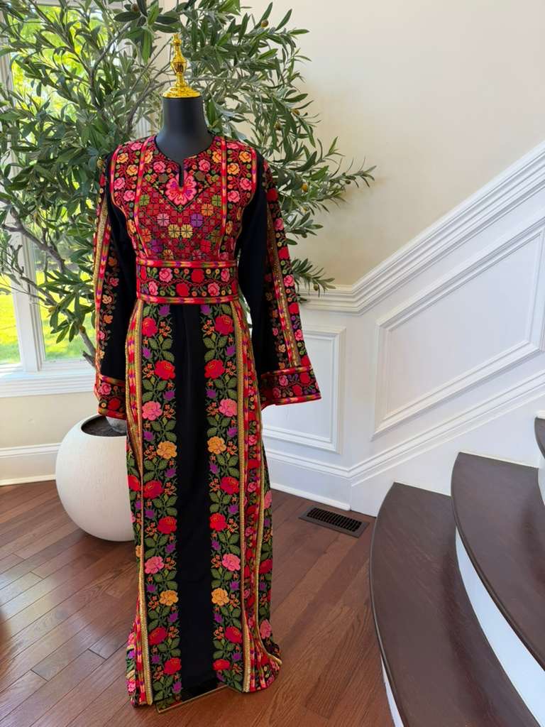 Black Embroidery Tatreez Sabal Kharaz Thobe