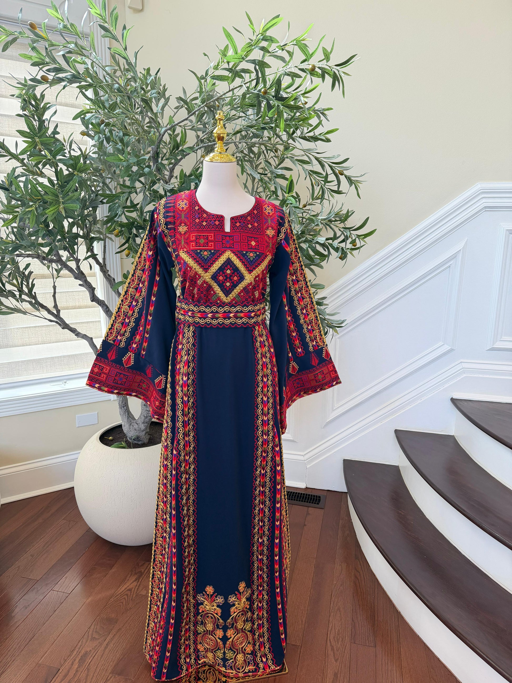 Blue Heritage: Embroidery Tatreez Thobe