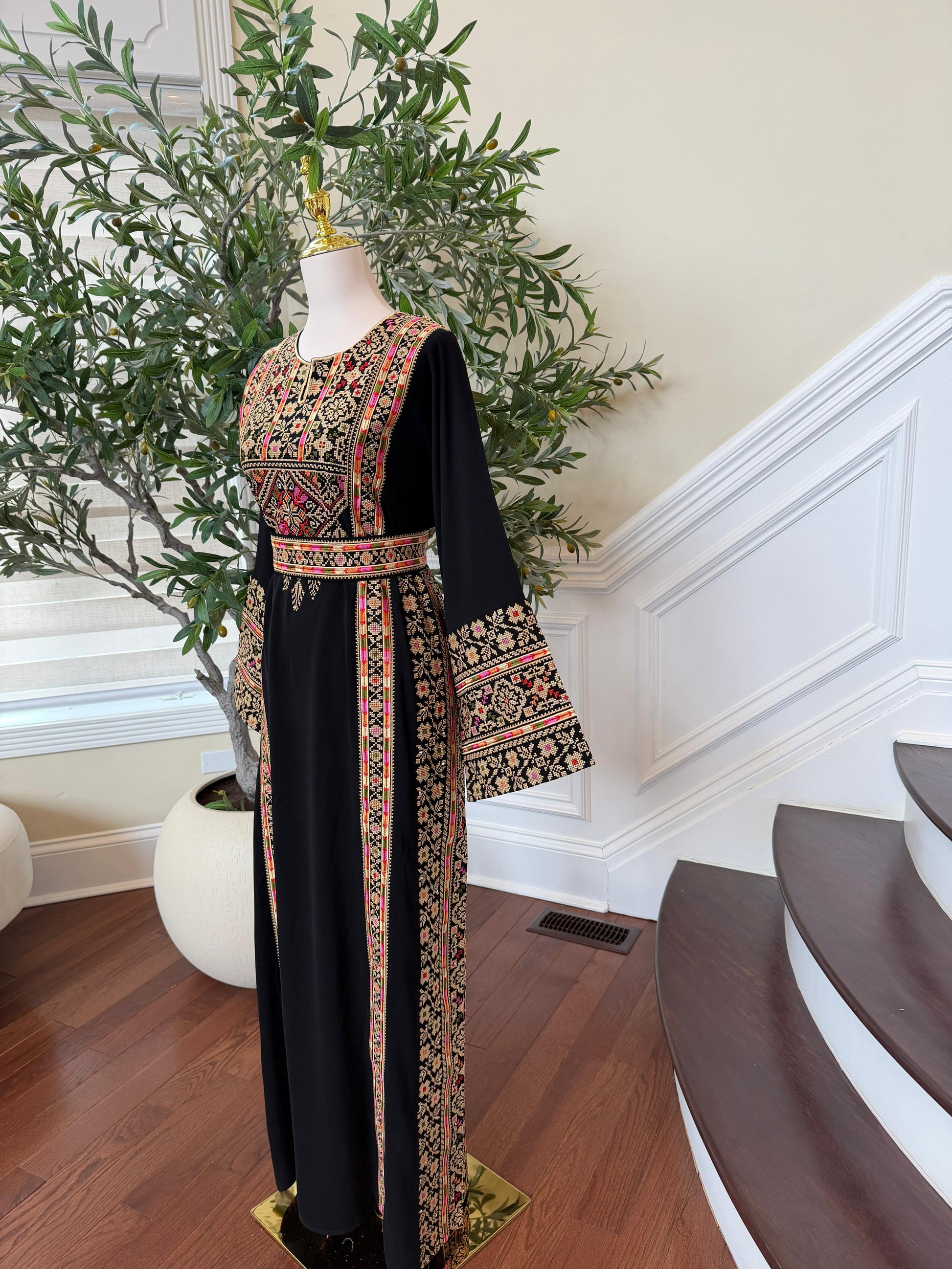 Black Embroidery Tatreez Beige Thobe