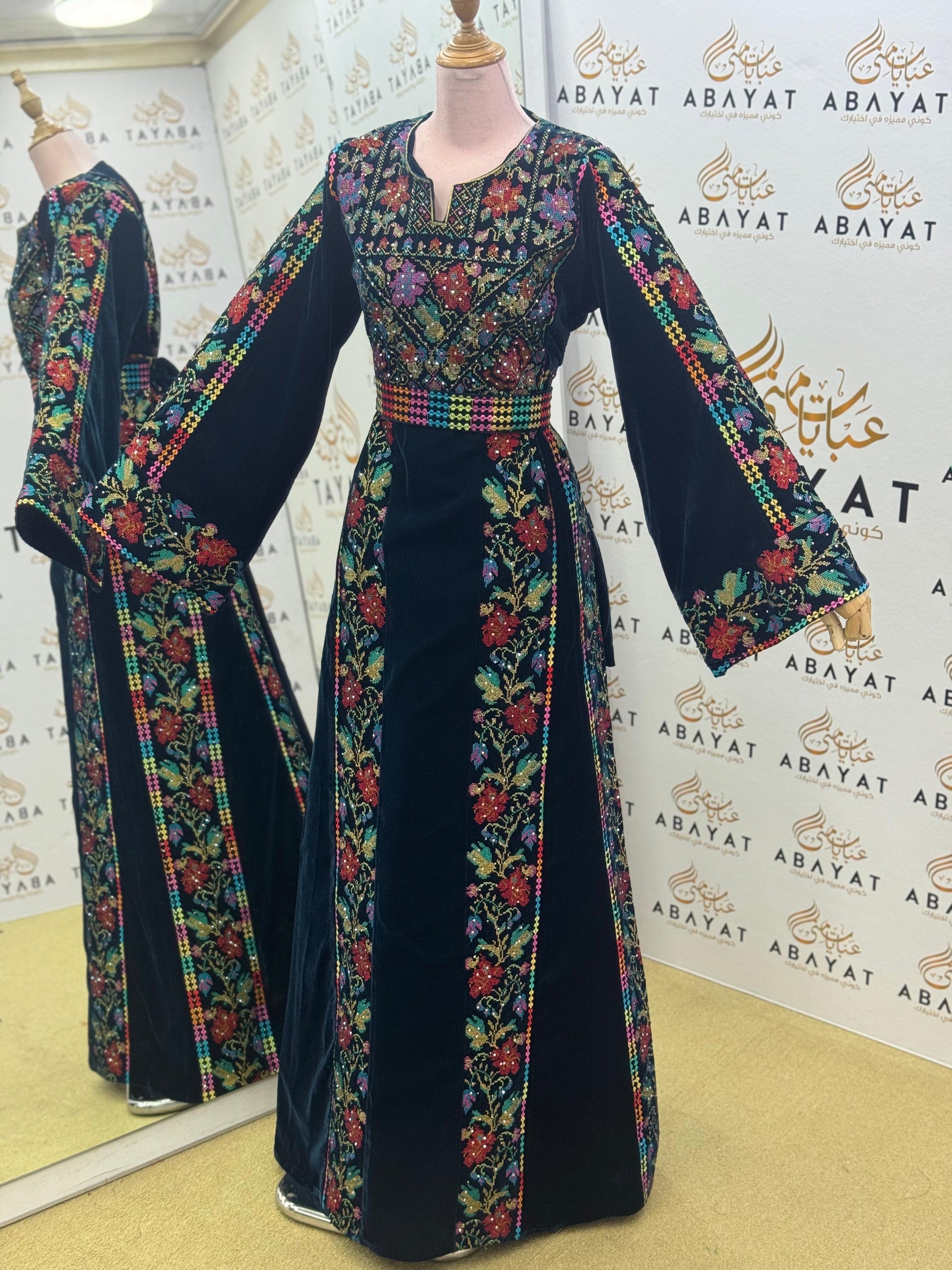 Luxury Palestinian Velvet Thobe – Black Floral Embroidery Janzari Color