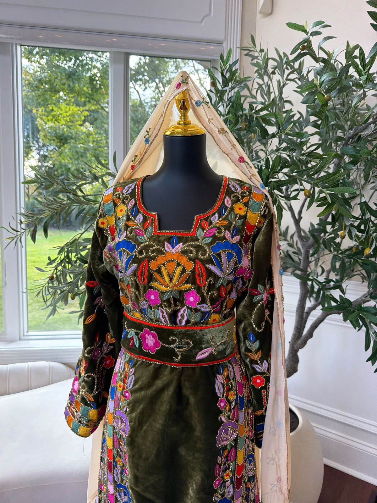 Elegant Olive Green Velvet Thobe with Vibrant Floral Embroidery