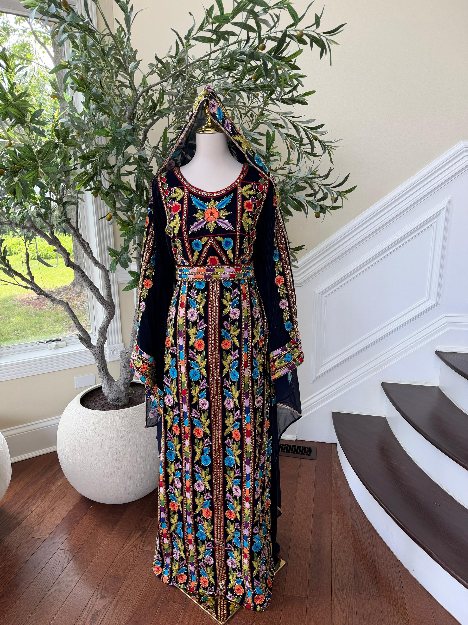 Black Beaded Stone Embroidered Thobe