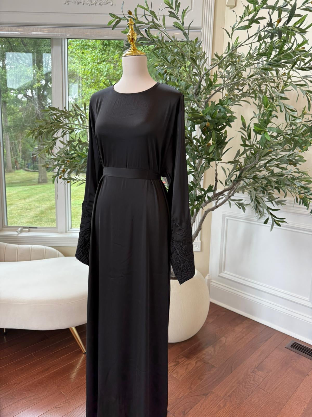 Black Floral Sleeve Abaya