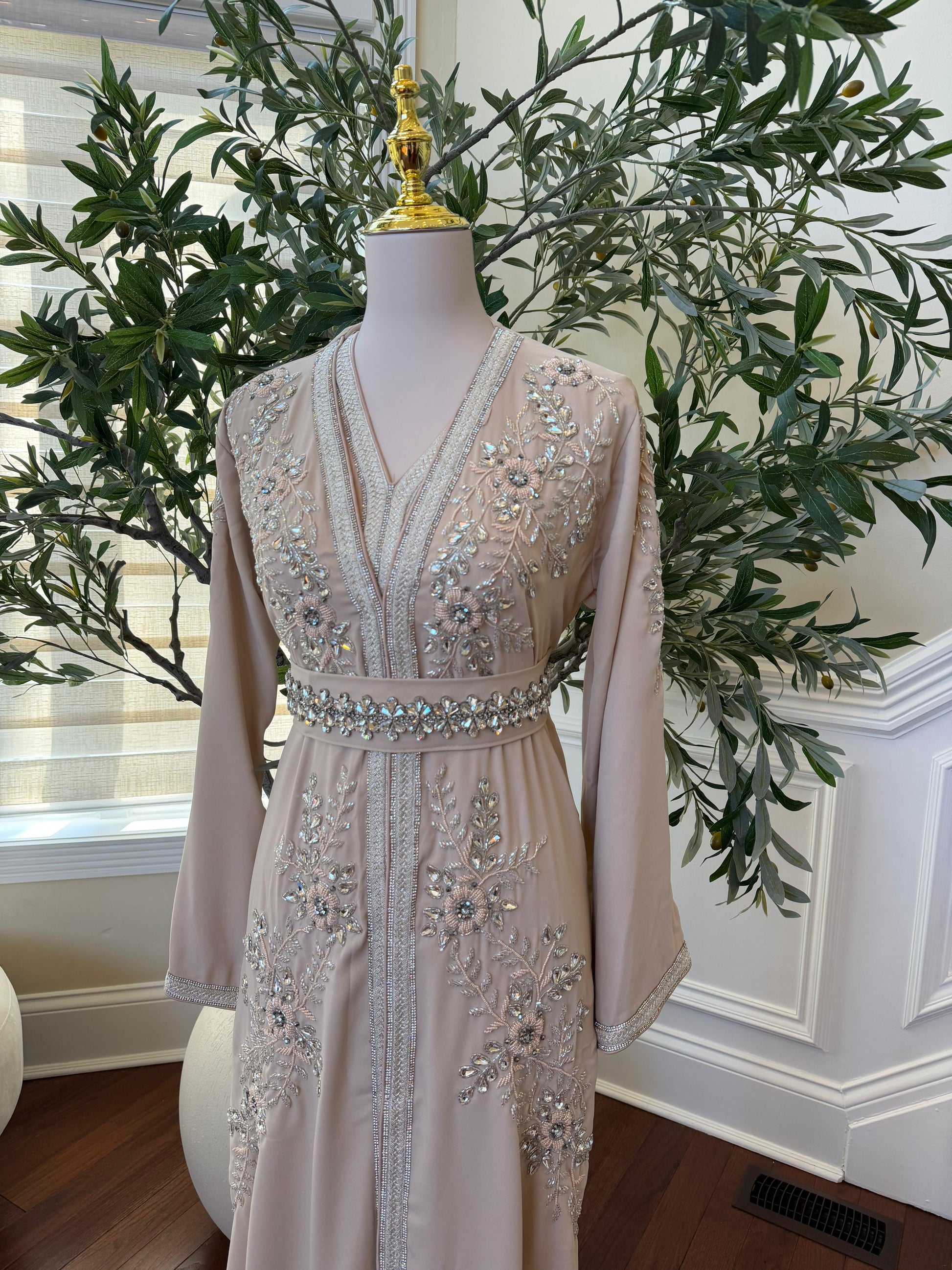 Cream Beaded Royale Kuftan