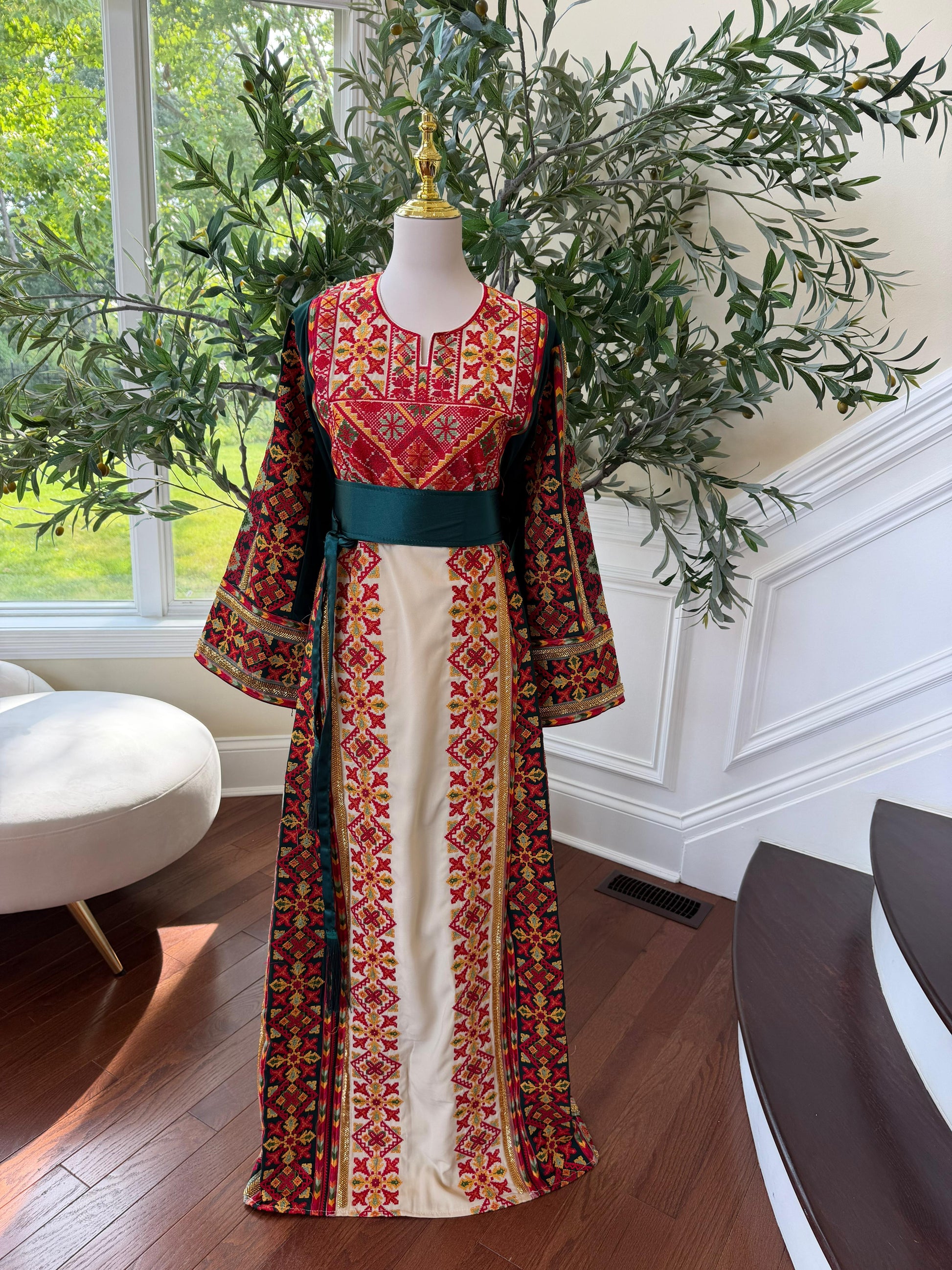 Cream Embroidery Tatreez Green Sabal Kharaz Thobe
