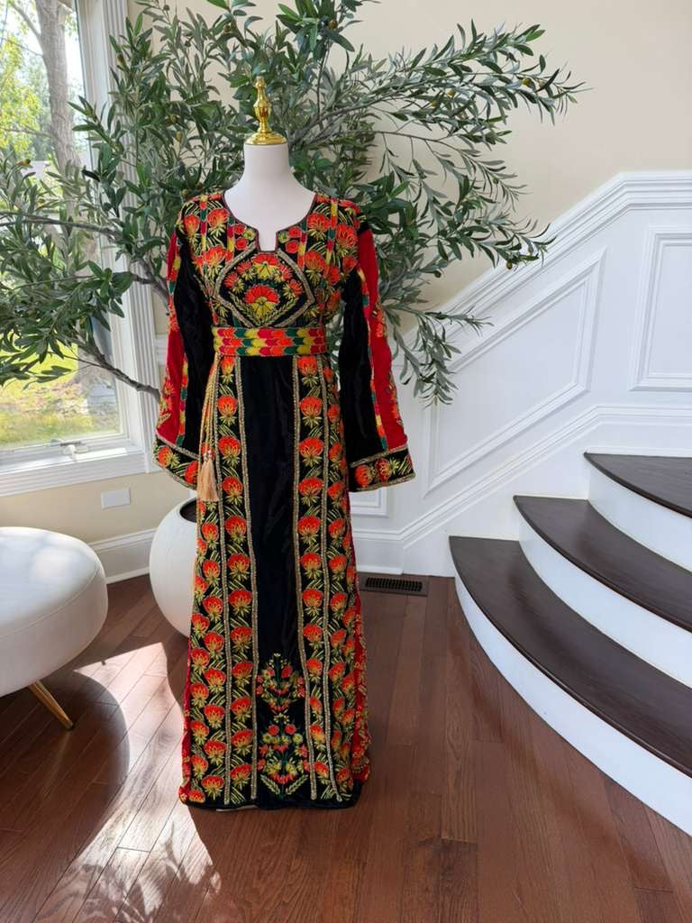 Velvet Black Embroidery Beaded Stone Thobe