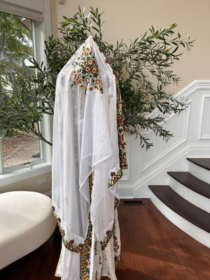 Royal Ivory White Embroidered & Stone Work Velvet Thobe