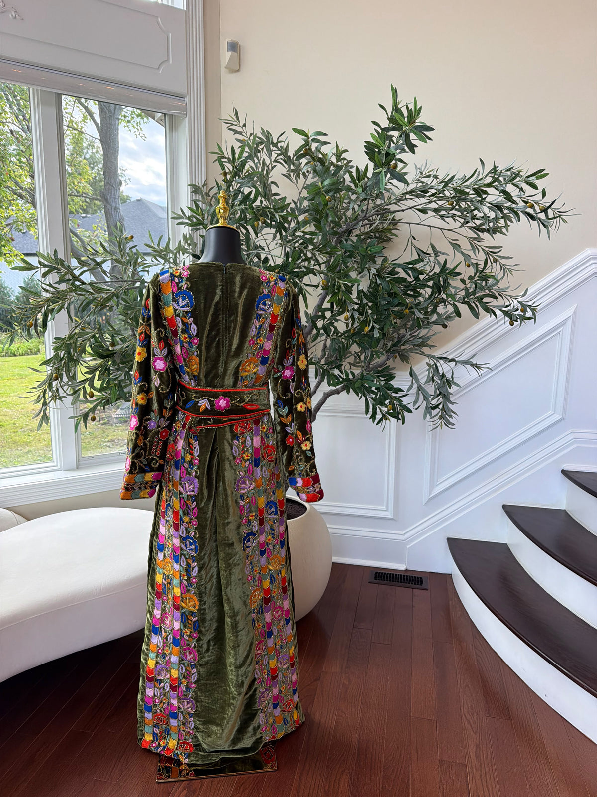 Elegant Olive Green Velvet Thobe with Vibrant Floral Embroidery