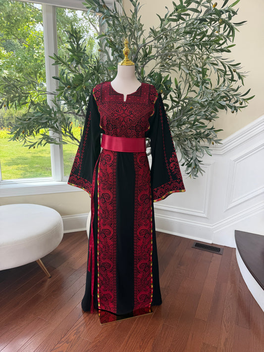 Traditional Tatreez Red Embroidery Thobe