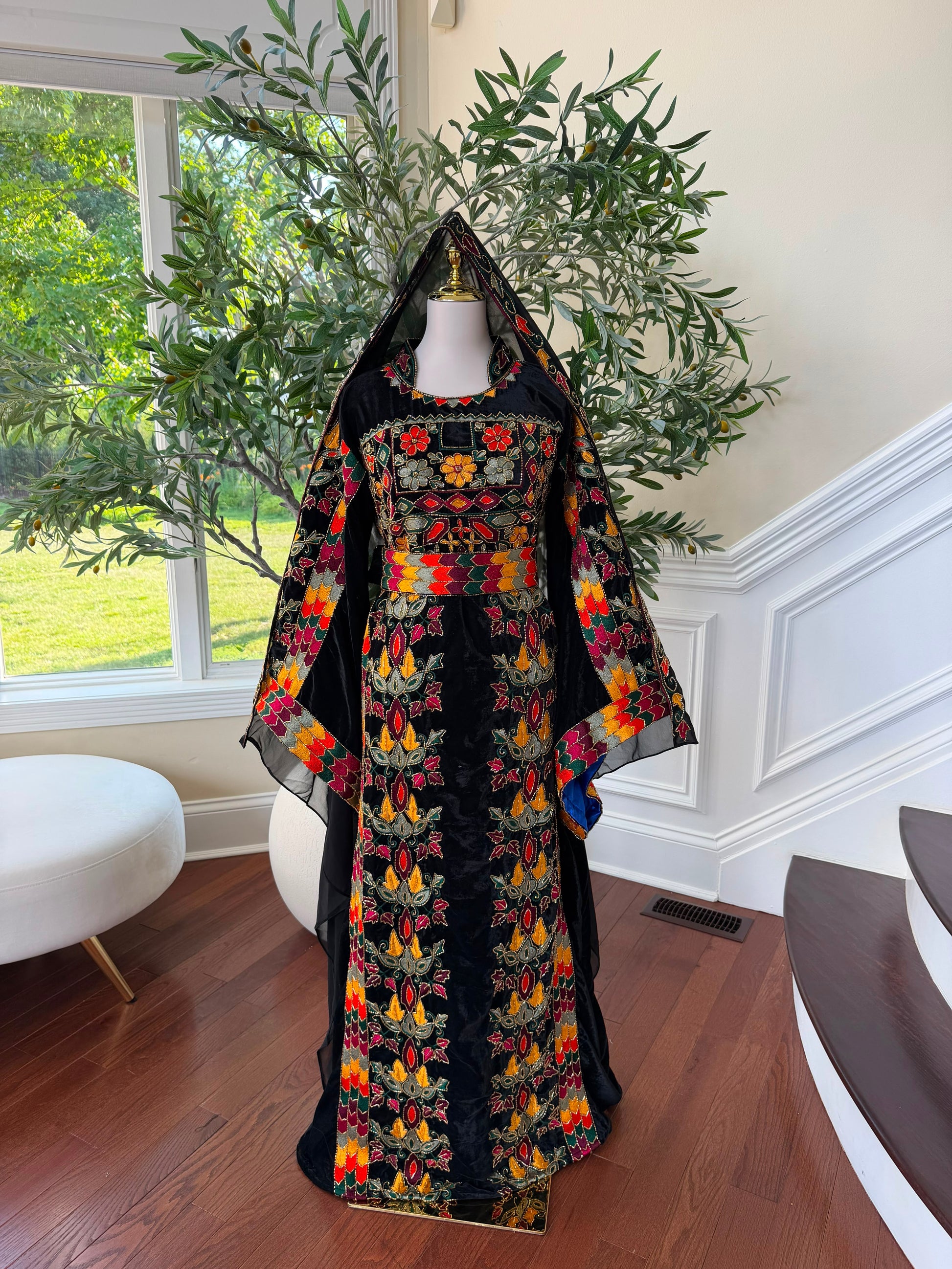 Black Beaded Stone Elegance Thobe