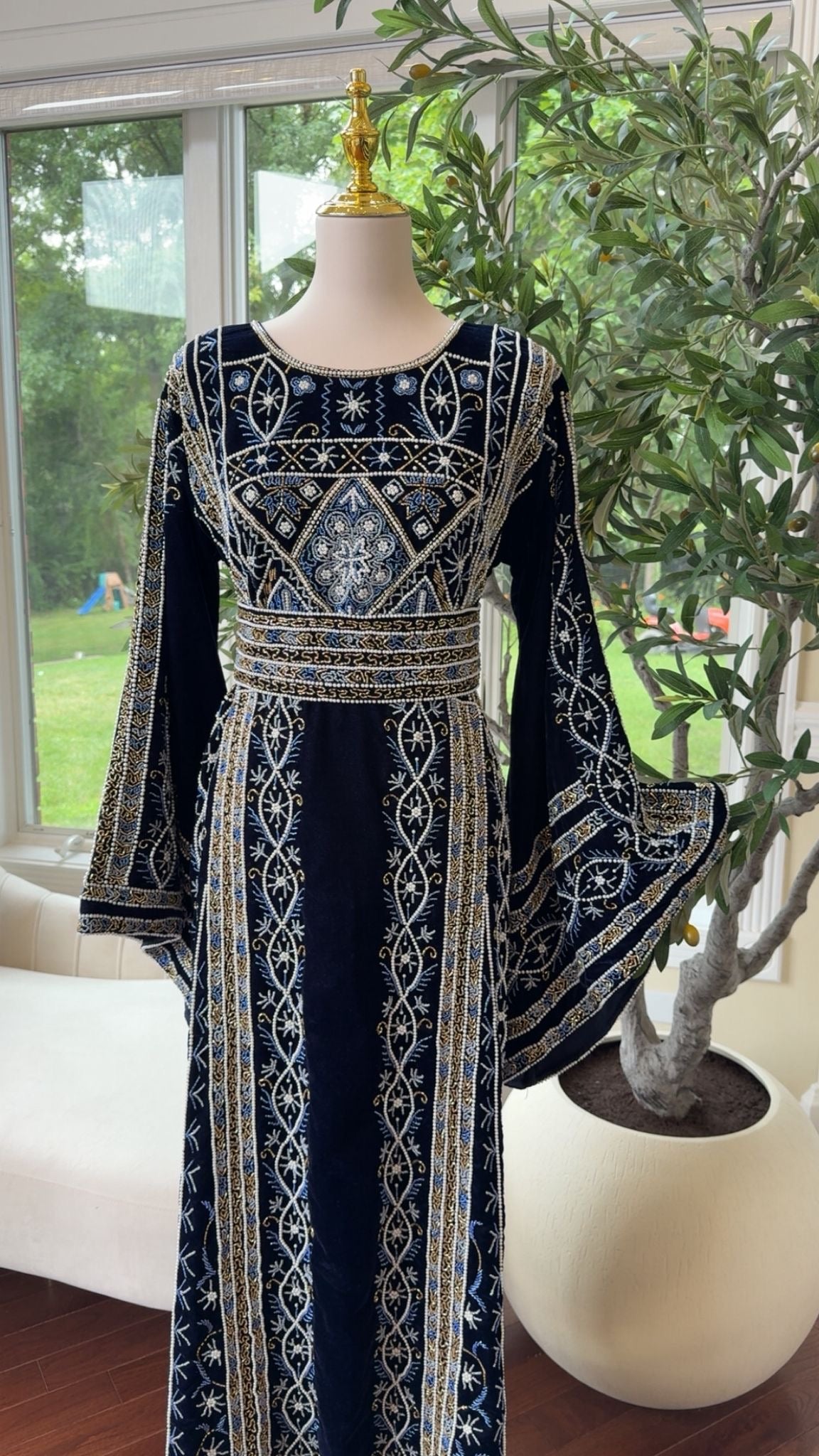 Velvet Blue Stone Thobe