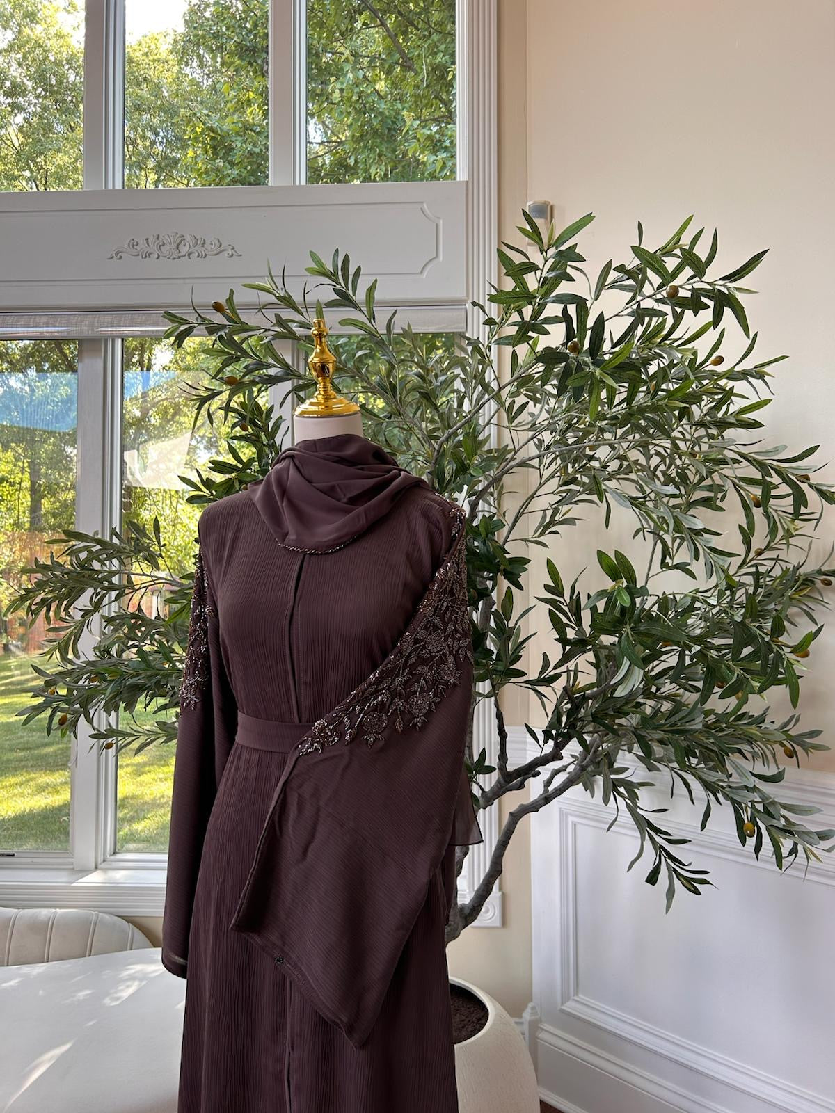 Elegant Muave Floral Design Abaya