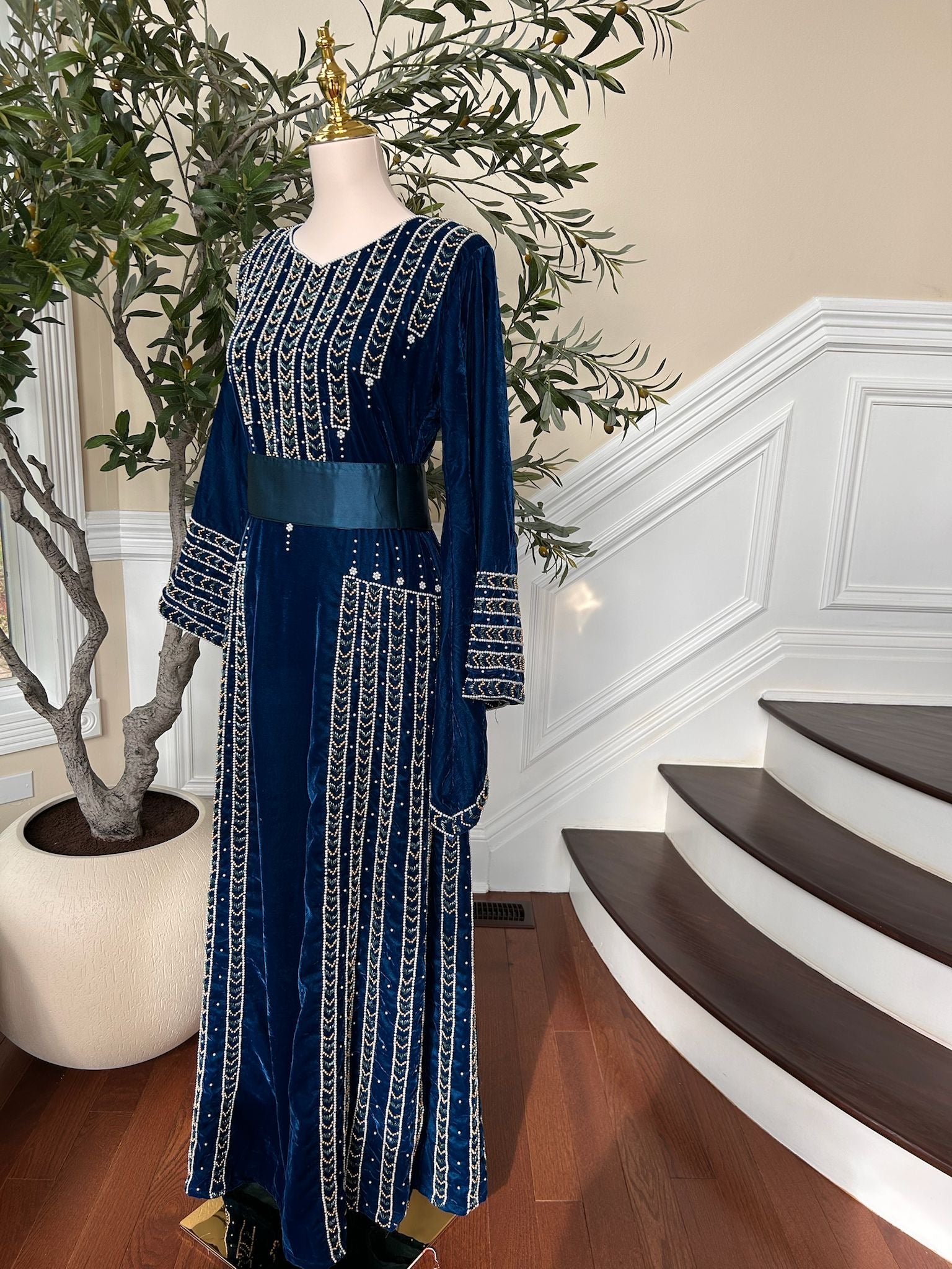 Blue Velvet Stone Thobe