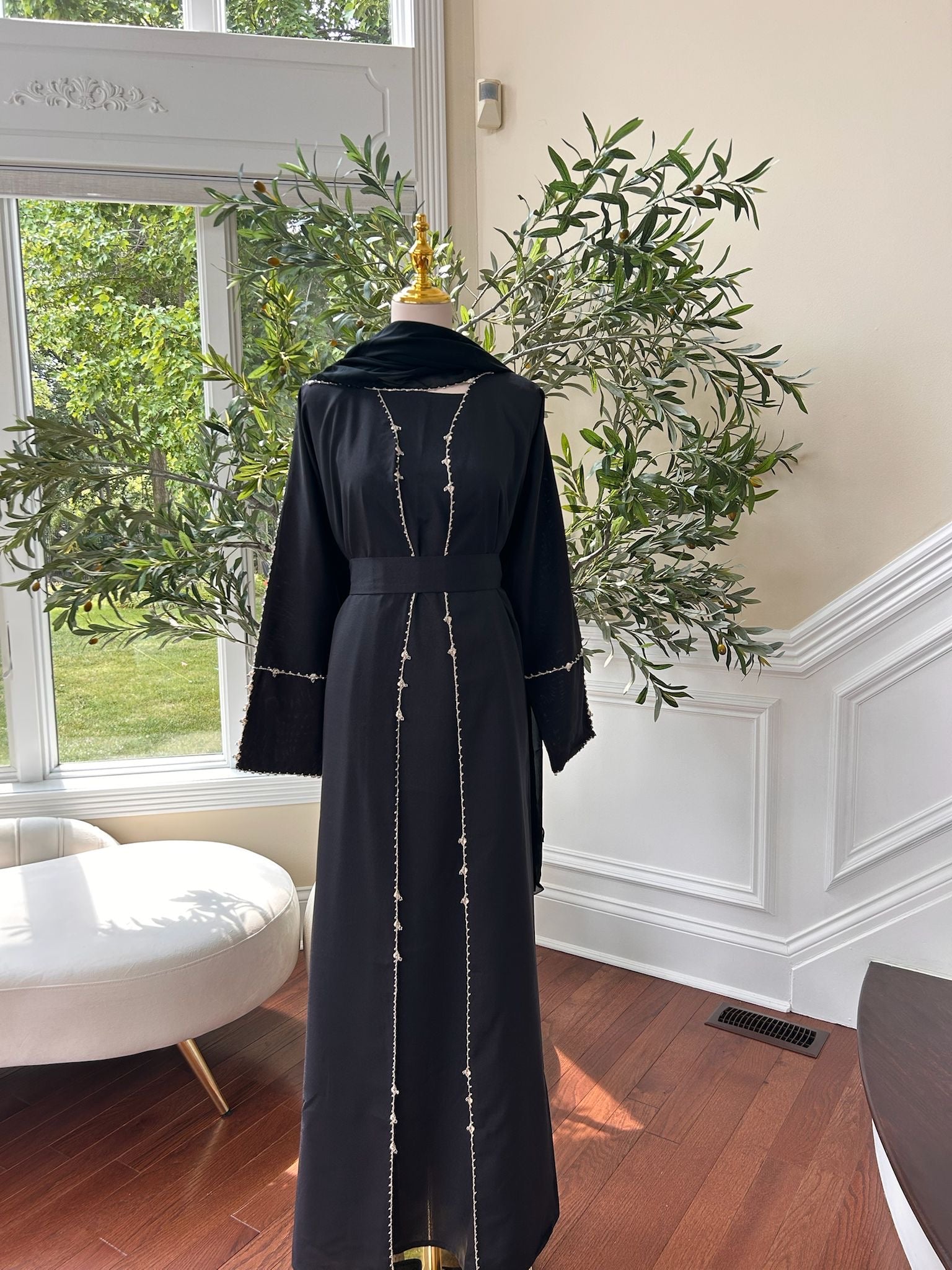 Black Crepe Fabric Charm Beaded Abaya