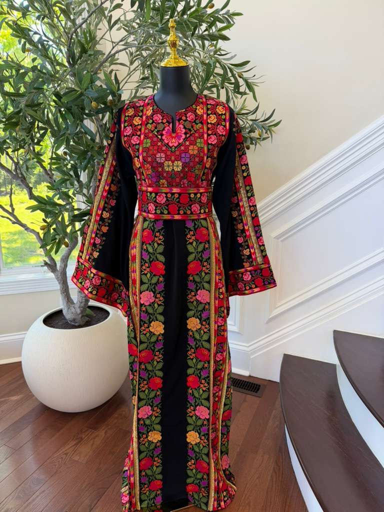 Black Embroidery Tatreez Sabal Kharaz Thobe