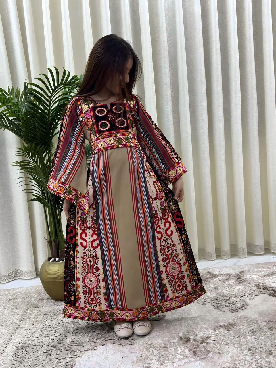 Tan Majdalwi Embroidered Tatreez Thobe