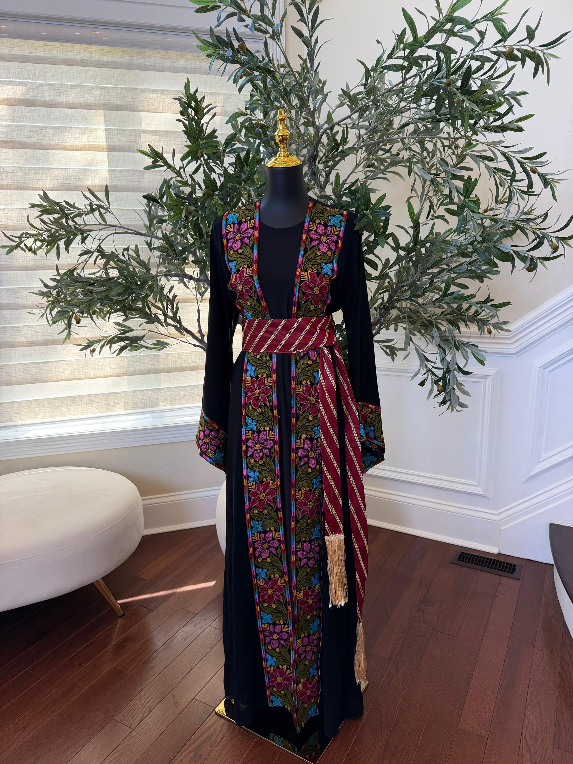 Black Embroidery Tatreez Floral Thobe