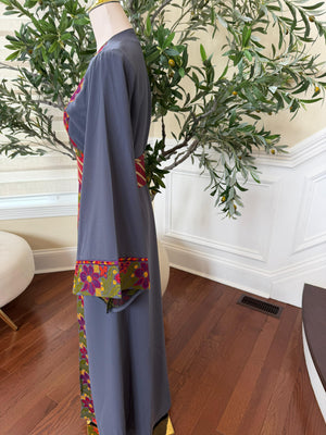 Grey Embroidery Floral Tatreez Thobe