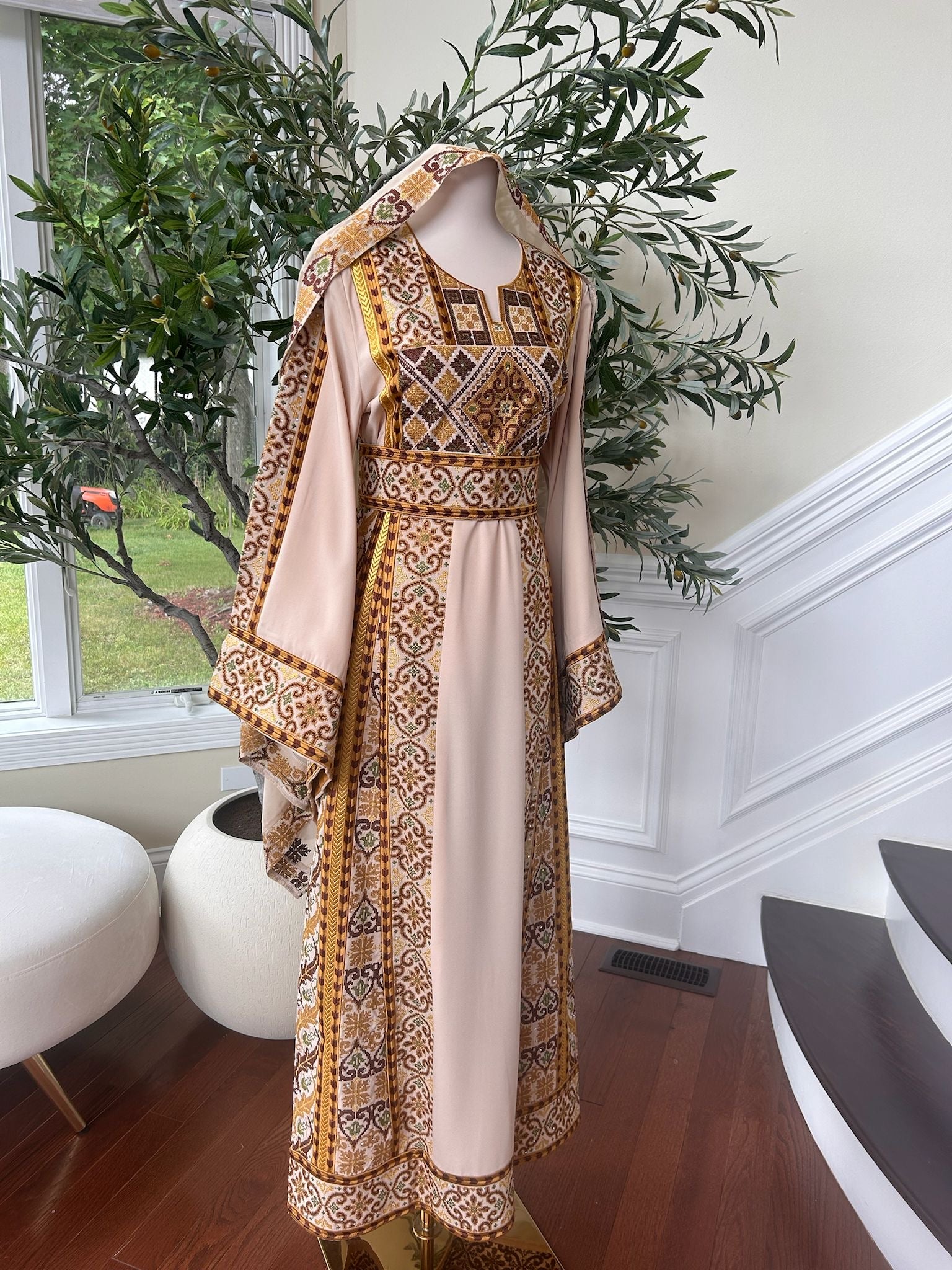 Tan Elegance Embroidery Tatreez Golden Detail Thobe