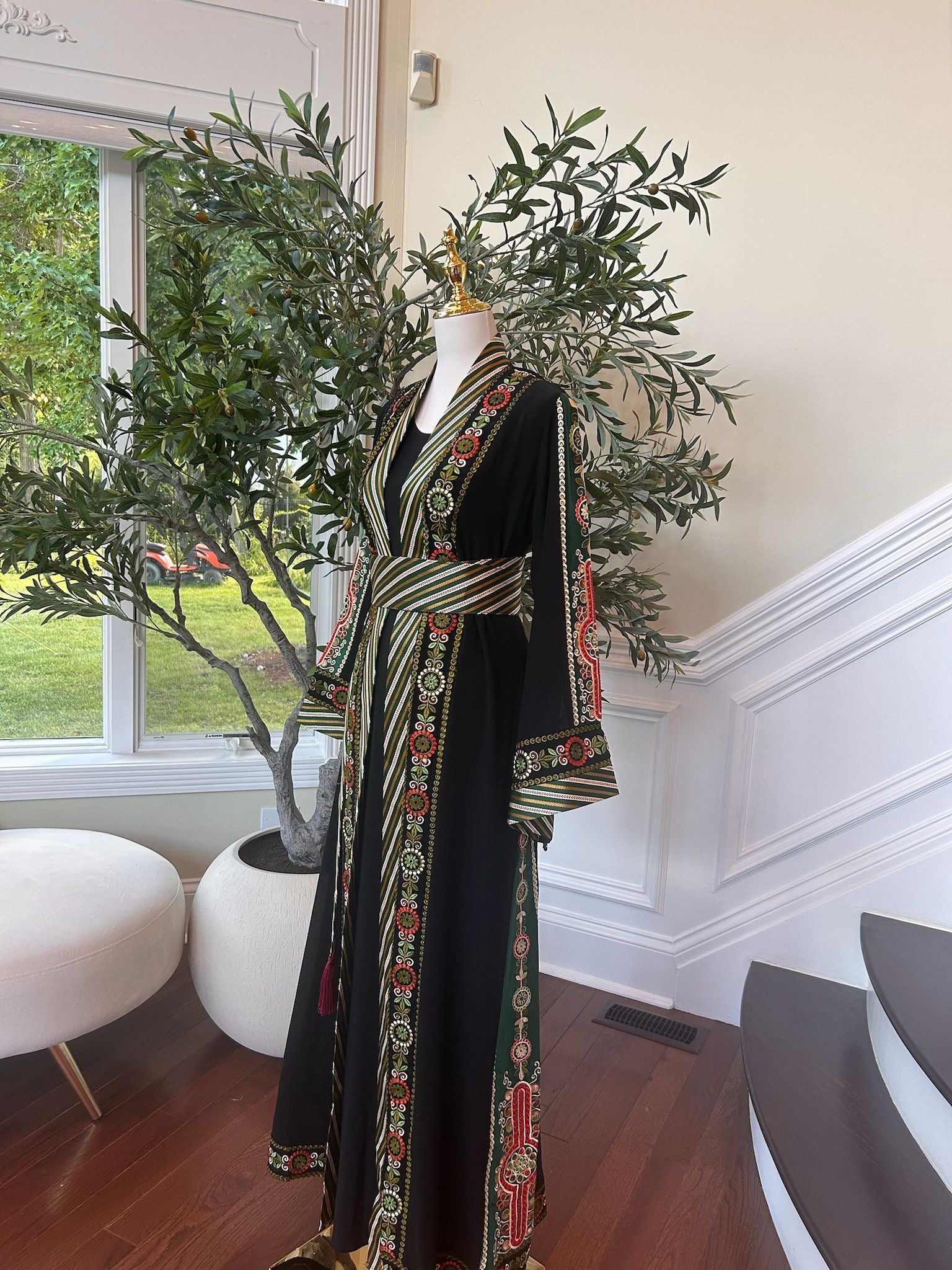 Traditional Green Embroidery Thobe