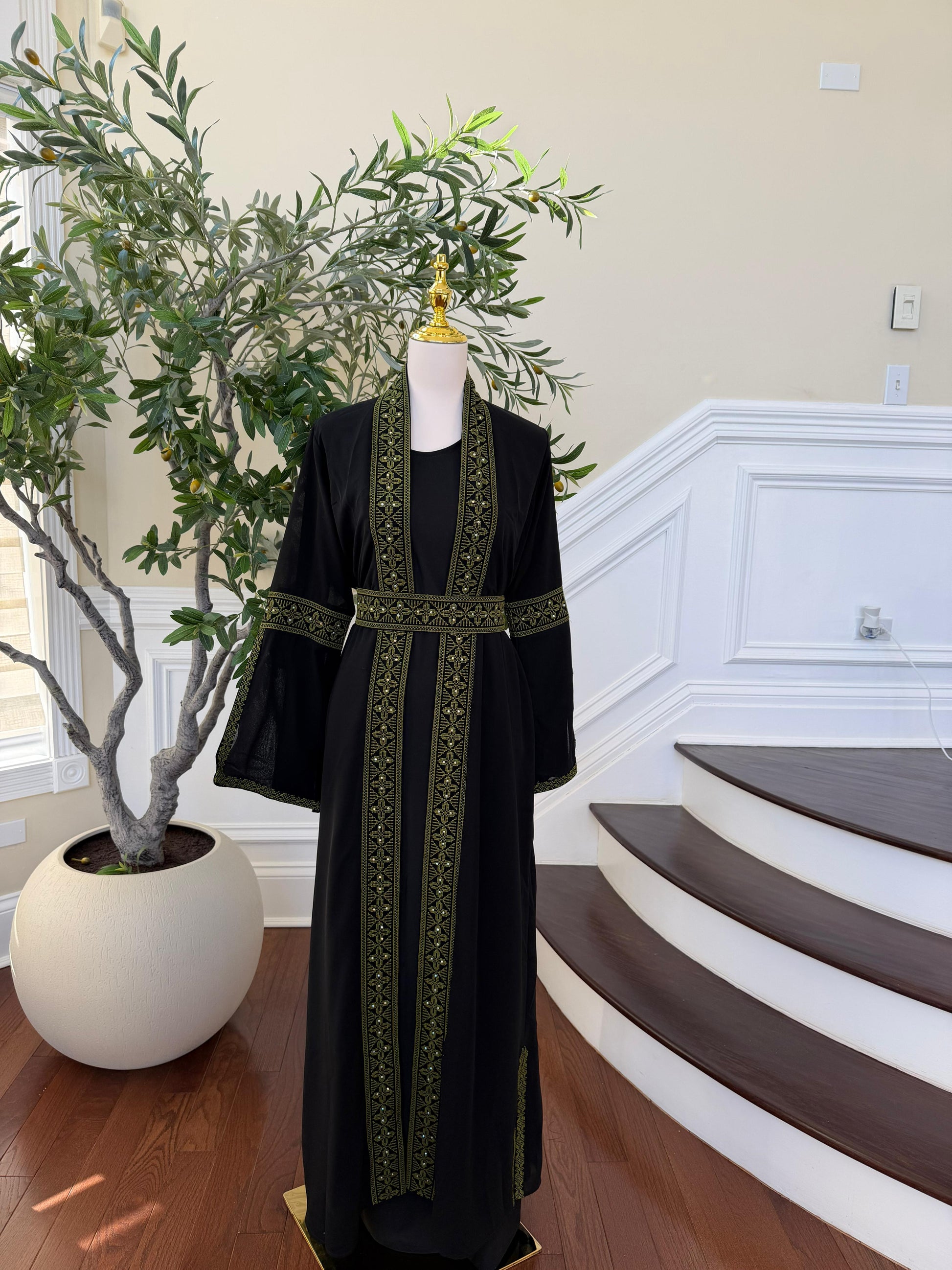 Black Embroidery Green Tatreez Two Piece Thobe