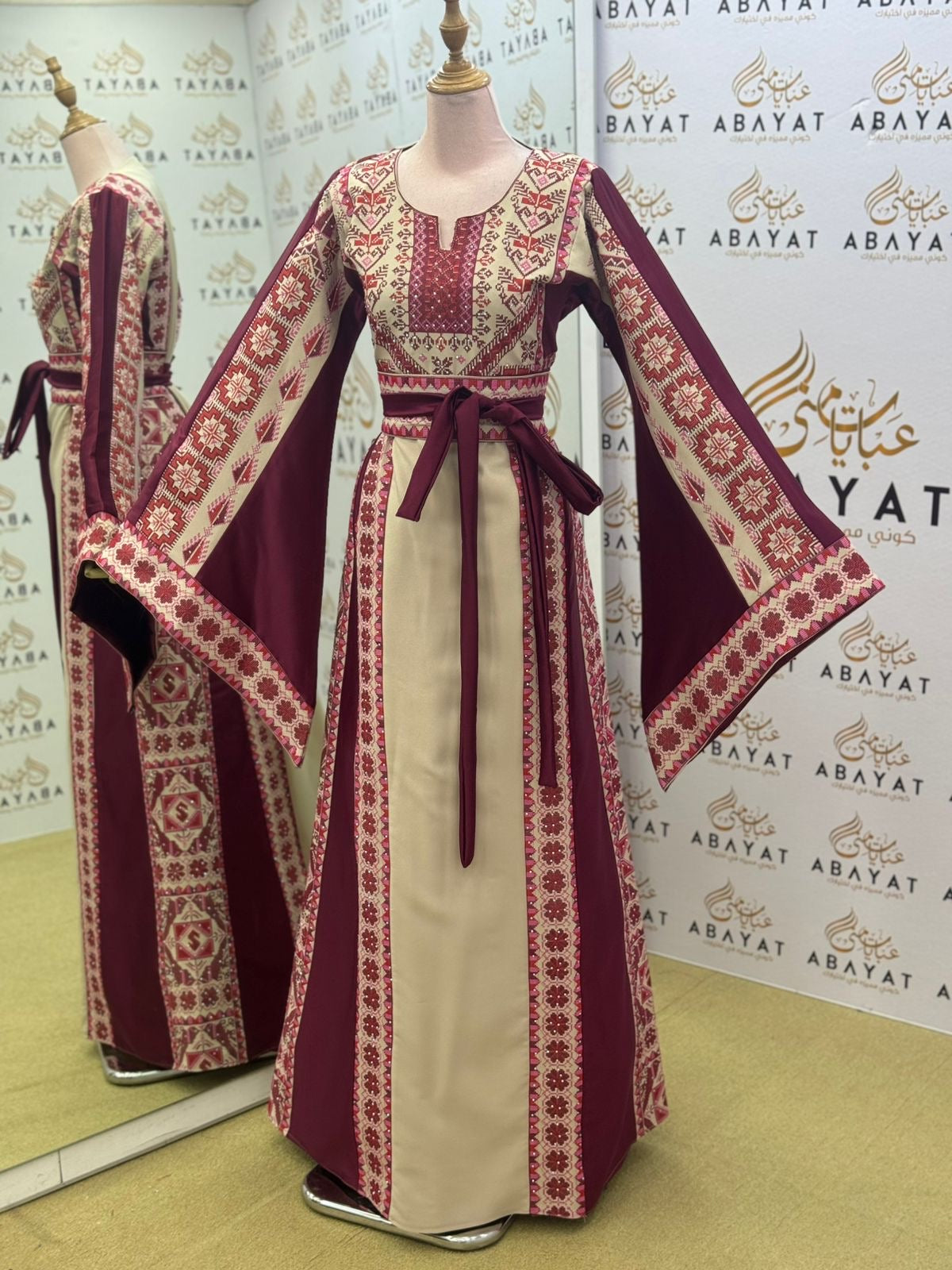 Embroidery Burgundy Tatreez Thobe