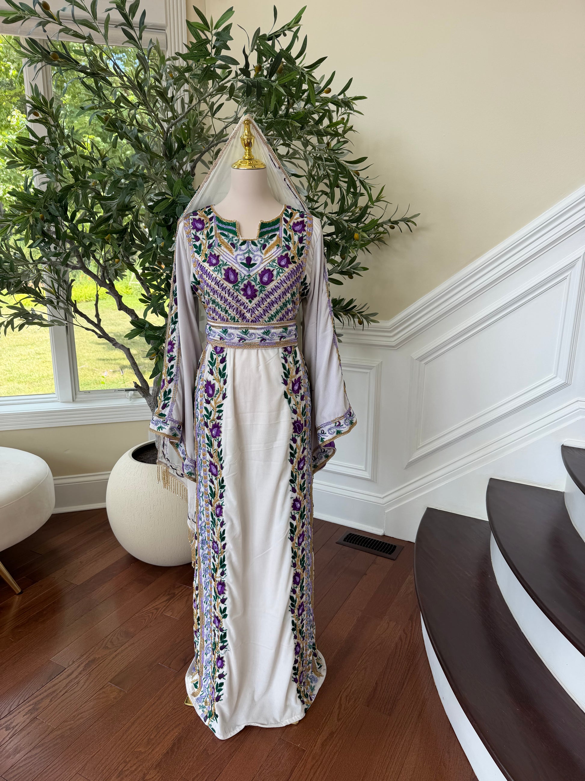 Velvet White Stone Purple Embroidery Thobe