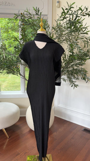 Nada Black Abaya – Floral & Elegant Detailing