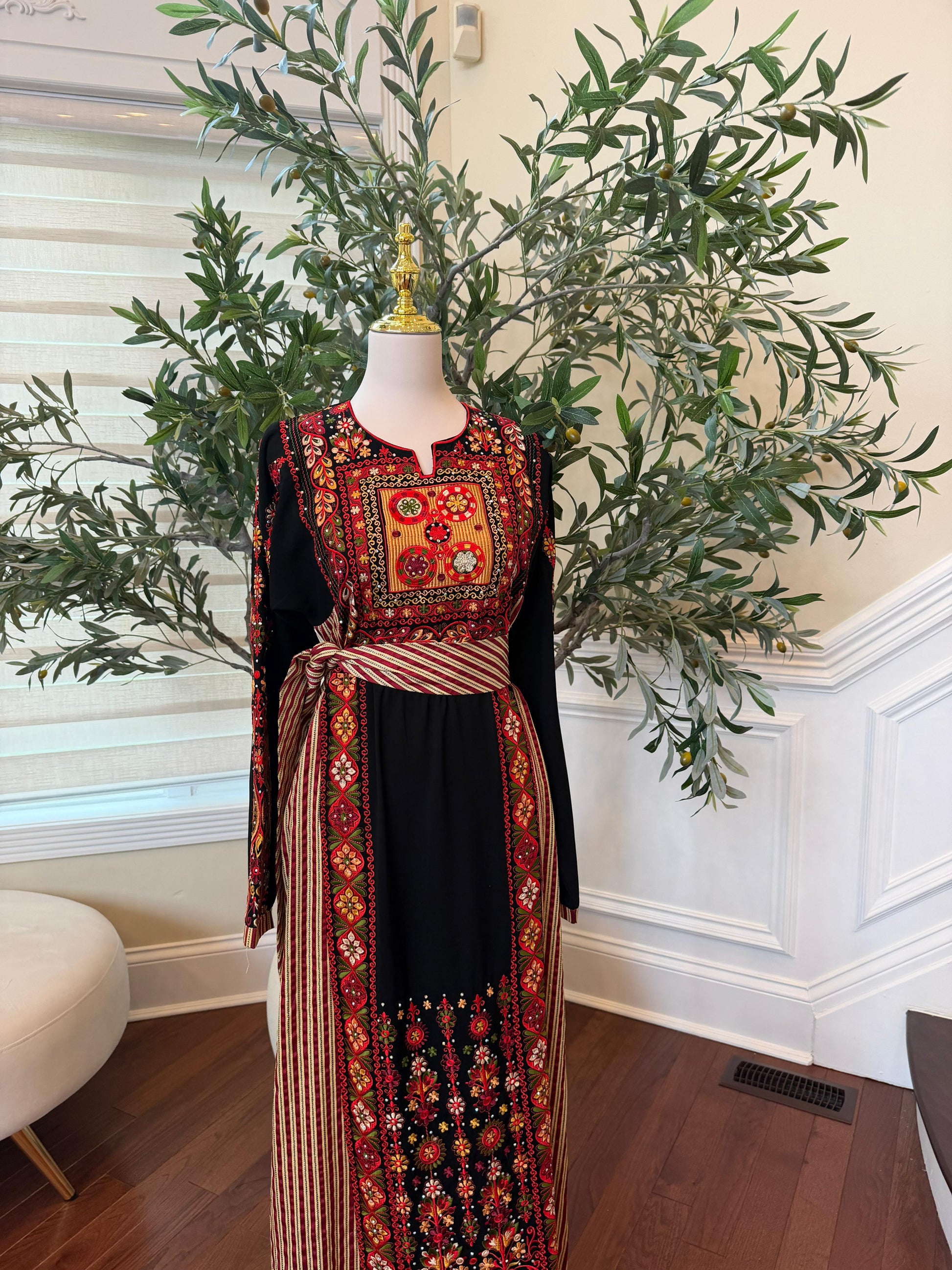 Black Embroidery Tatreez Red Thobe