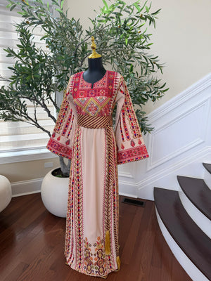 Traditional Touch: Embroidery Heritage Tatreez Thobe