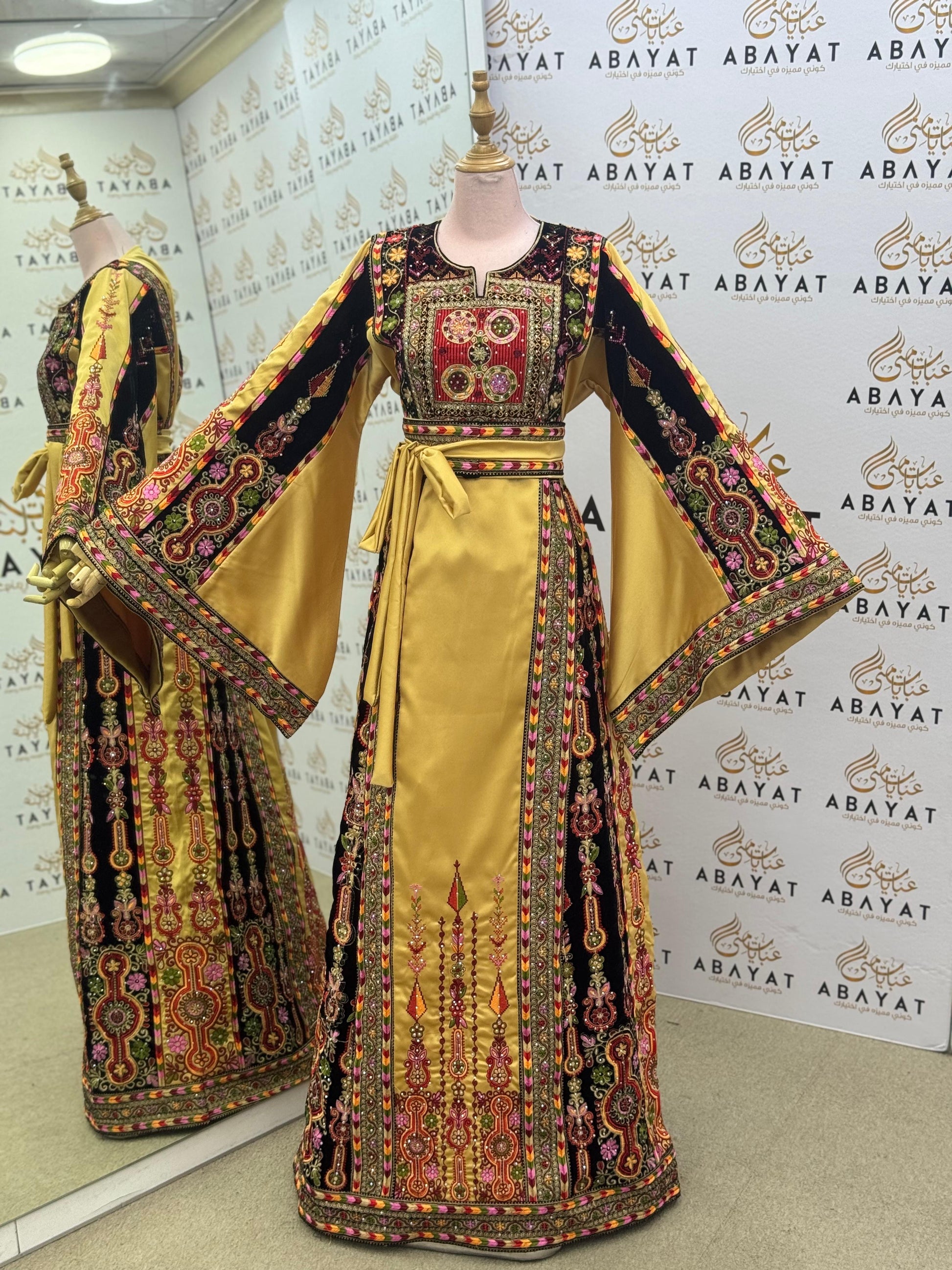 Premium Palestinian Malakah Thobe – Gold Satin & Black Velvet Embroidery