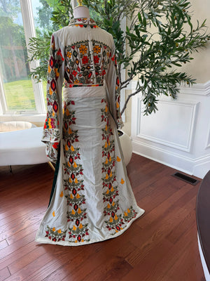 White Beaded Elegance Thobe