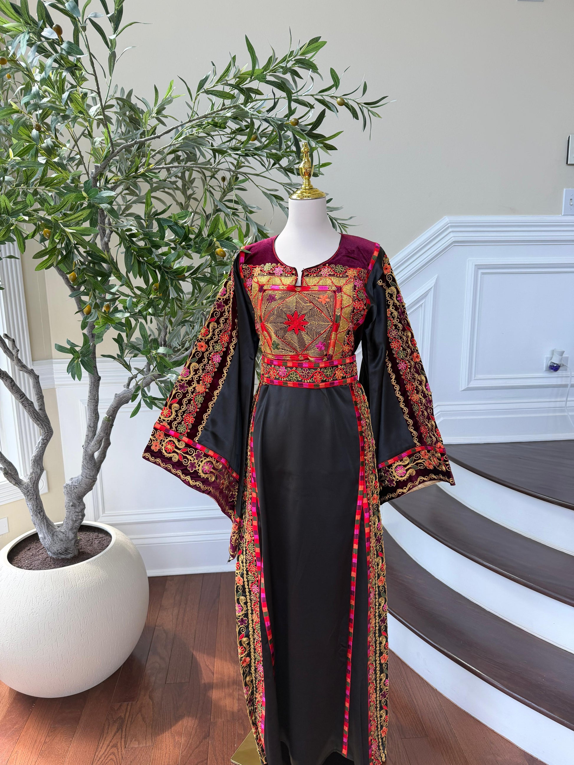 Black Embroidery Tatreez Red Thobe